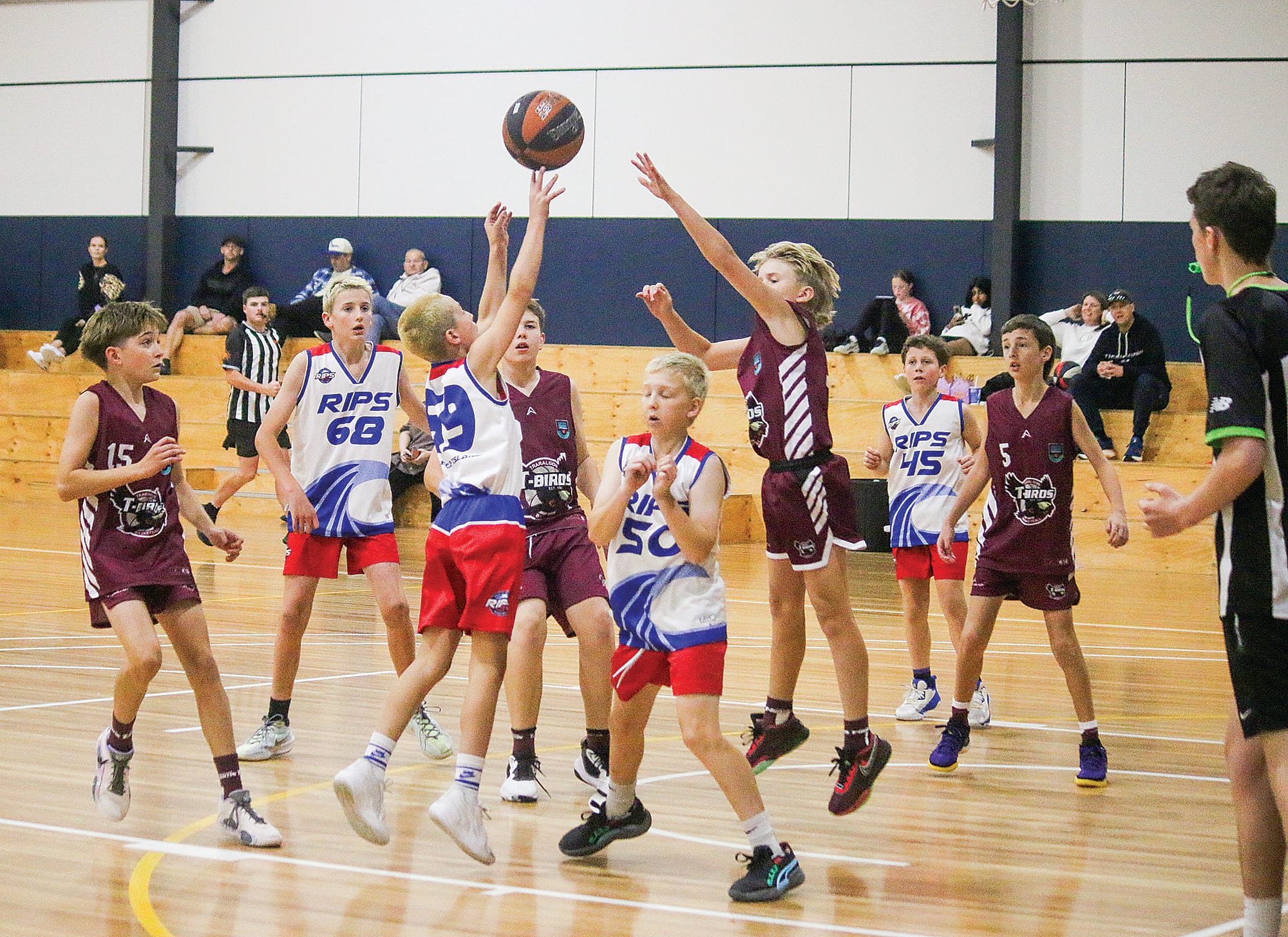 Will Paton for the Rips goes up for the shot. ob20_4324