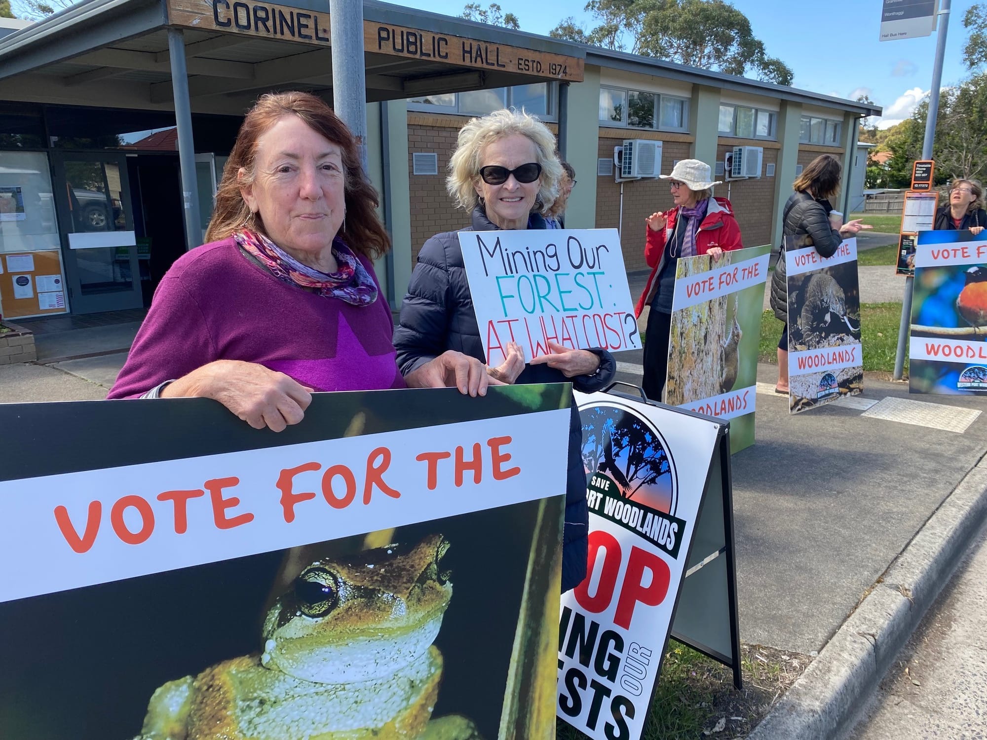 Jessica Harrison, Michelle Ward, and others concerned about the protection the State Government’s Distinctive Areas and Landscapes Program might offer the Western Port Woodlands twelve months ago are unlikely to be celebrating this week with the release of the Bass Coast SPP. While the document recognises the national ecological significance of the woodlands, it does stop short of introducing the robust planning controls needed to prevent further destruction.