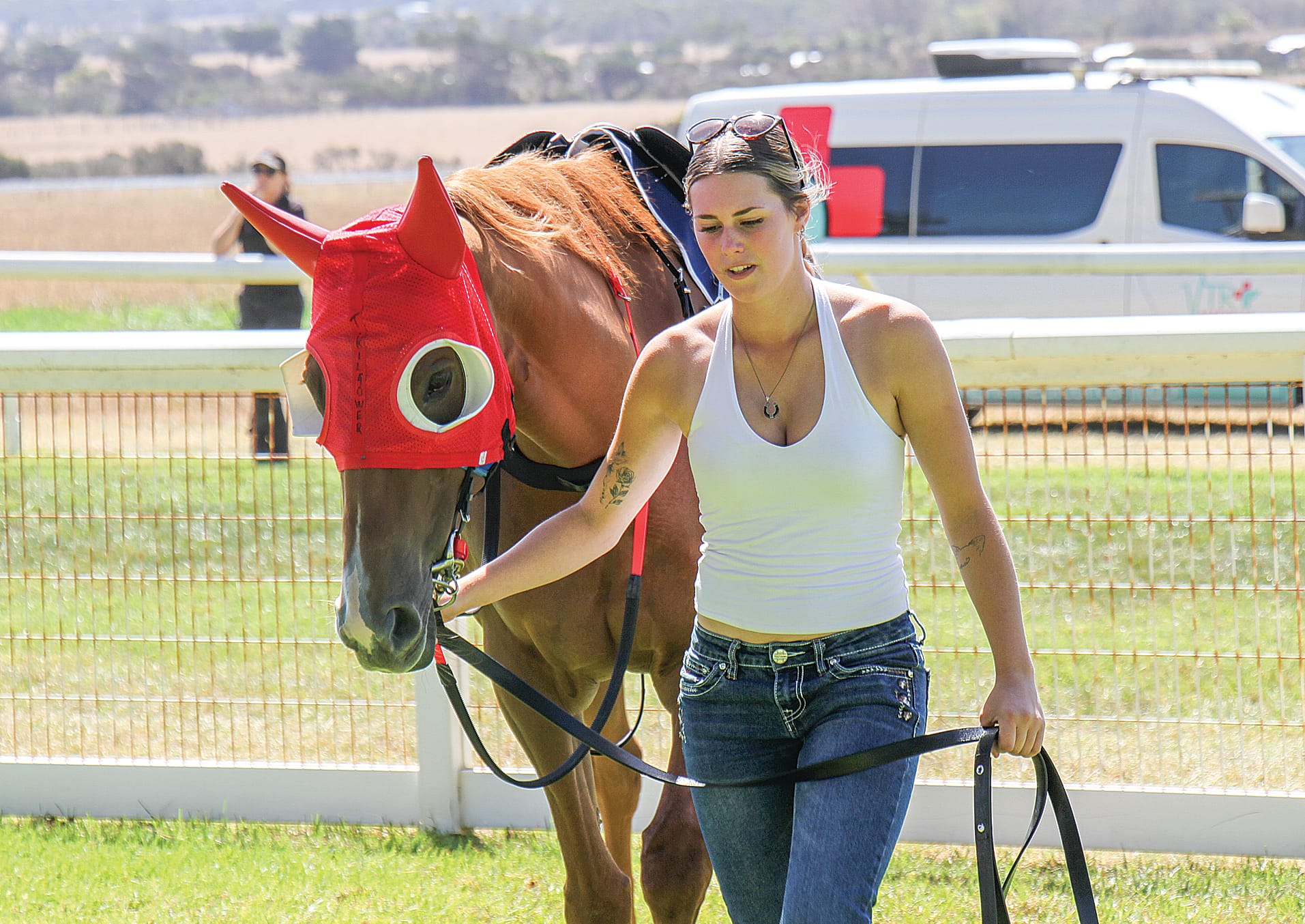 Heading towards the mounting yards for Race 4 at Woolamai. B131_0925