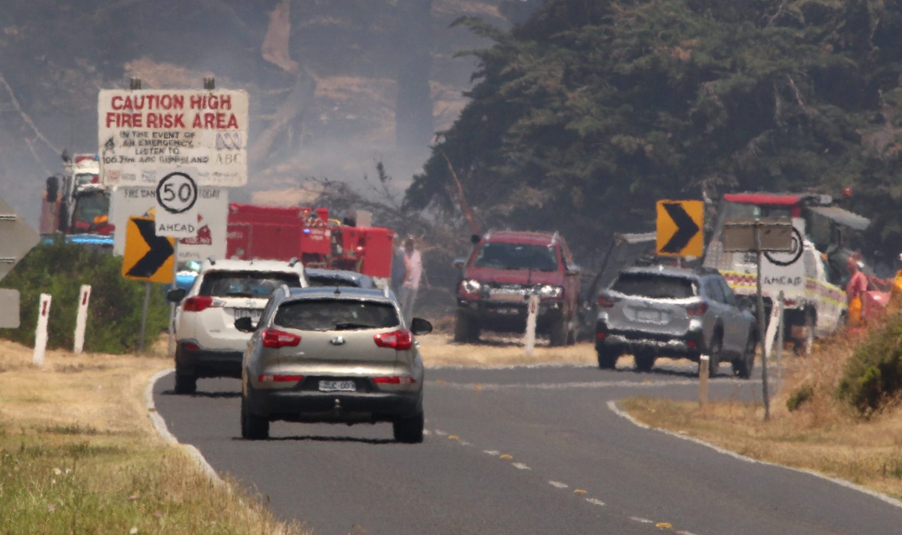 IN PICTURES: How houses narrowly escaped Venus Bay fire