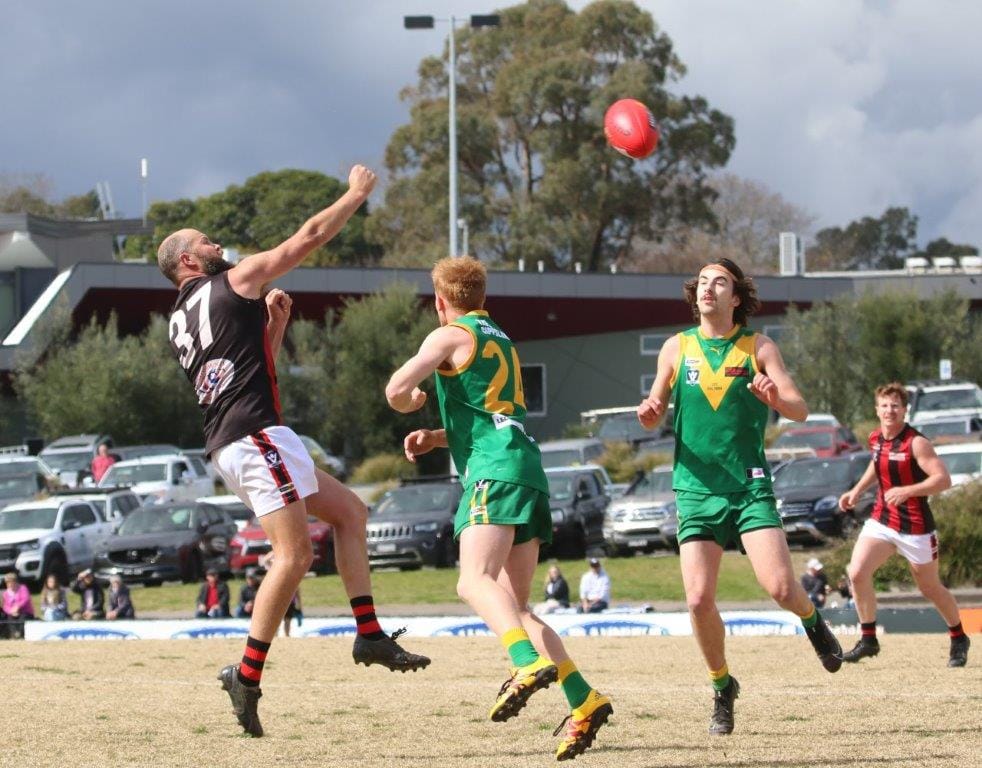 Four out of five ain't bad for Leongatha Parrots