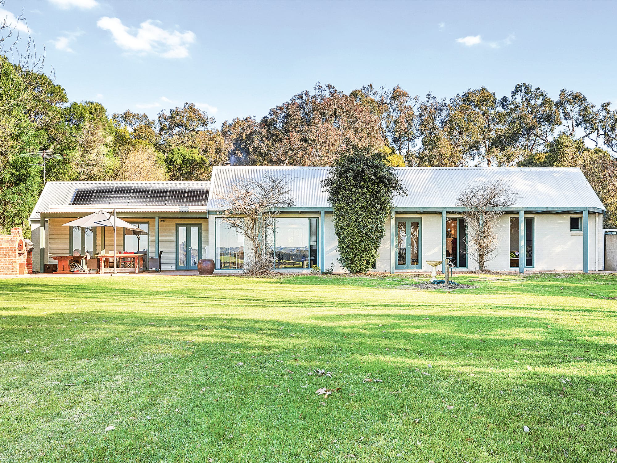 Private and peaceful living on 3.98 acres