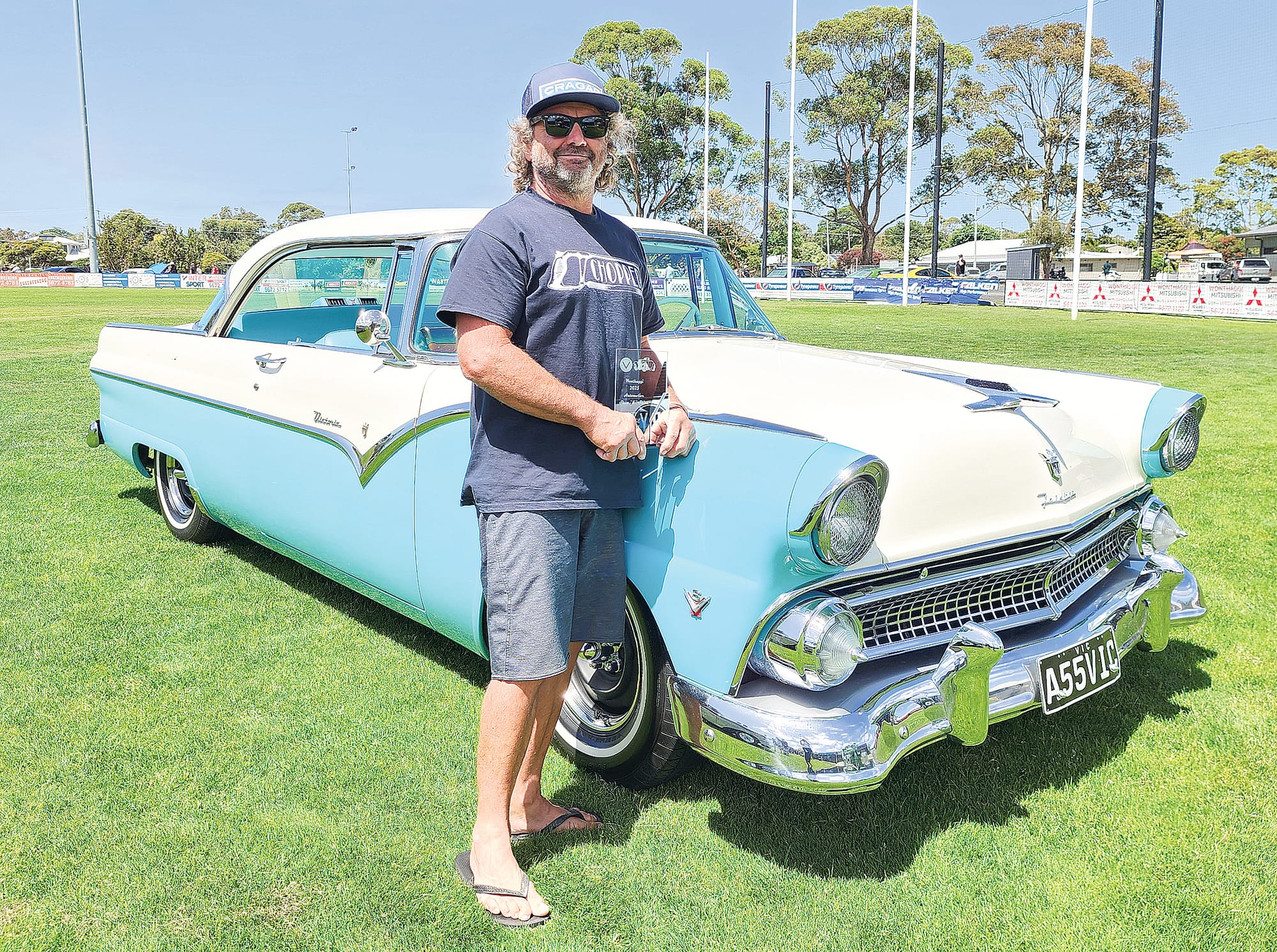 Best Pre-1950 Vintage went to the Ford Fairlane Victoria owned by Karl of Inverloch. C16_0425