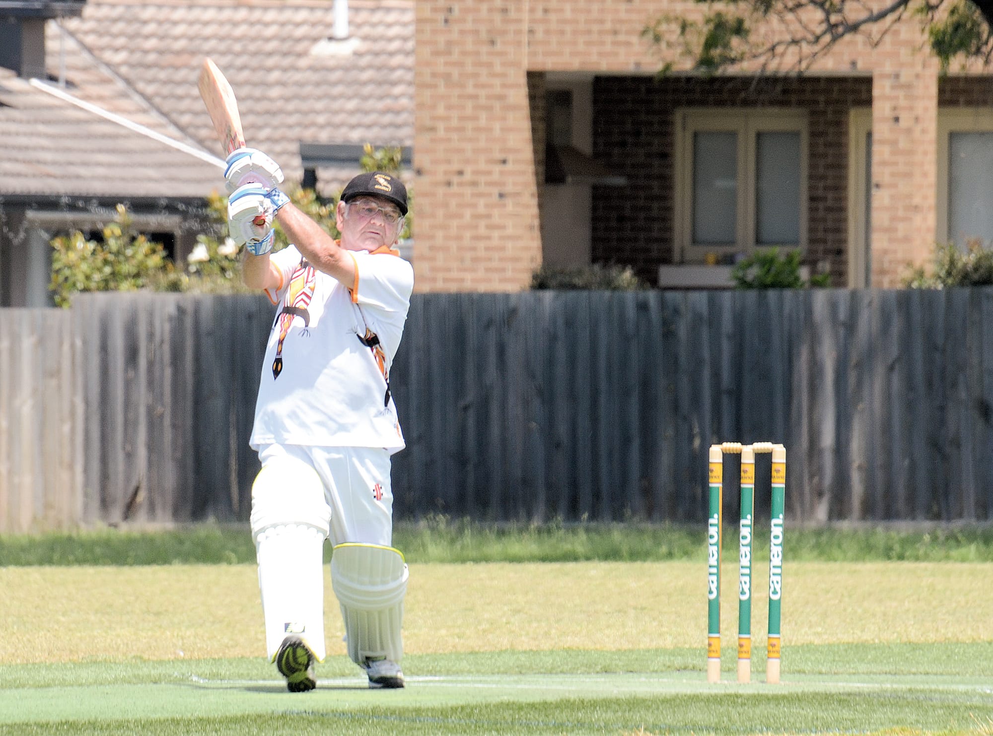 Barrie Nunn attacks the bowling.