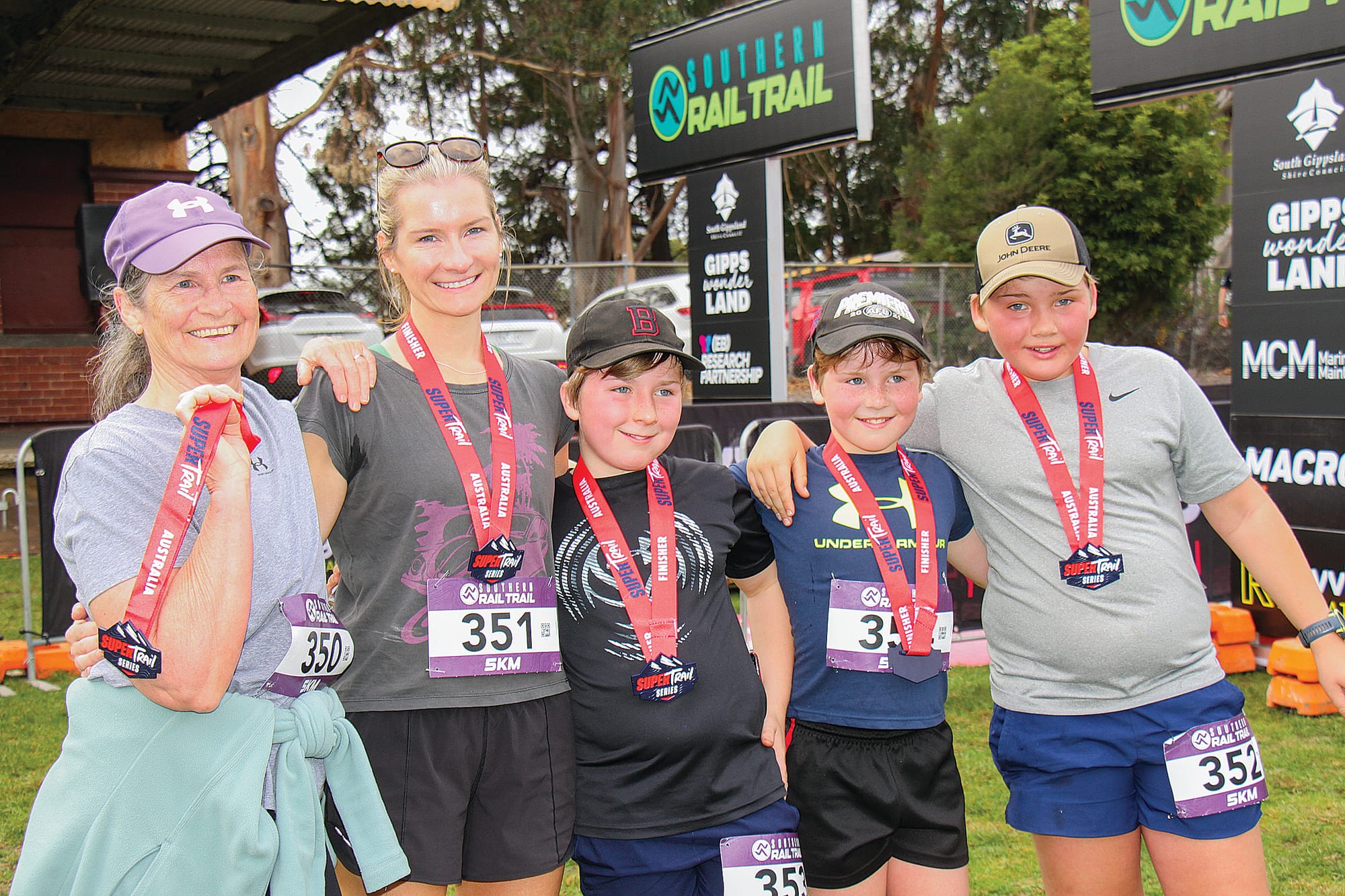 Three generations of the same family competing in the 5km Southern Rail Trail Run at Leongatha Julie, Sharon, Isaac, Toby and Anderson. B87_2225