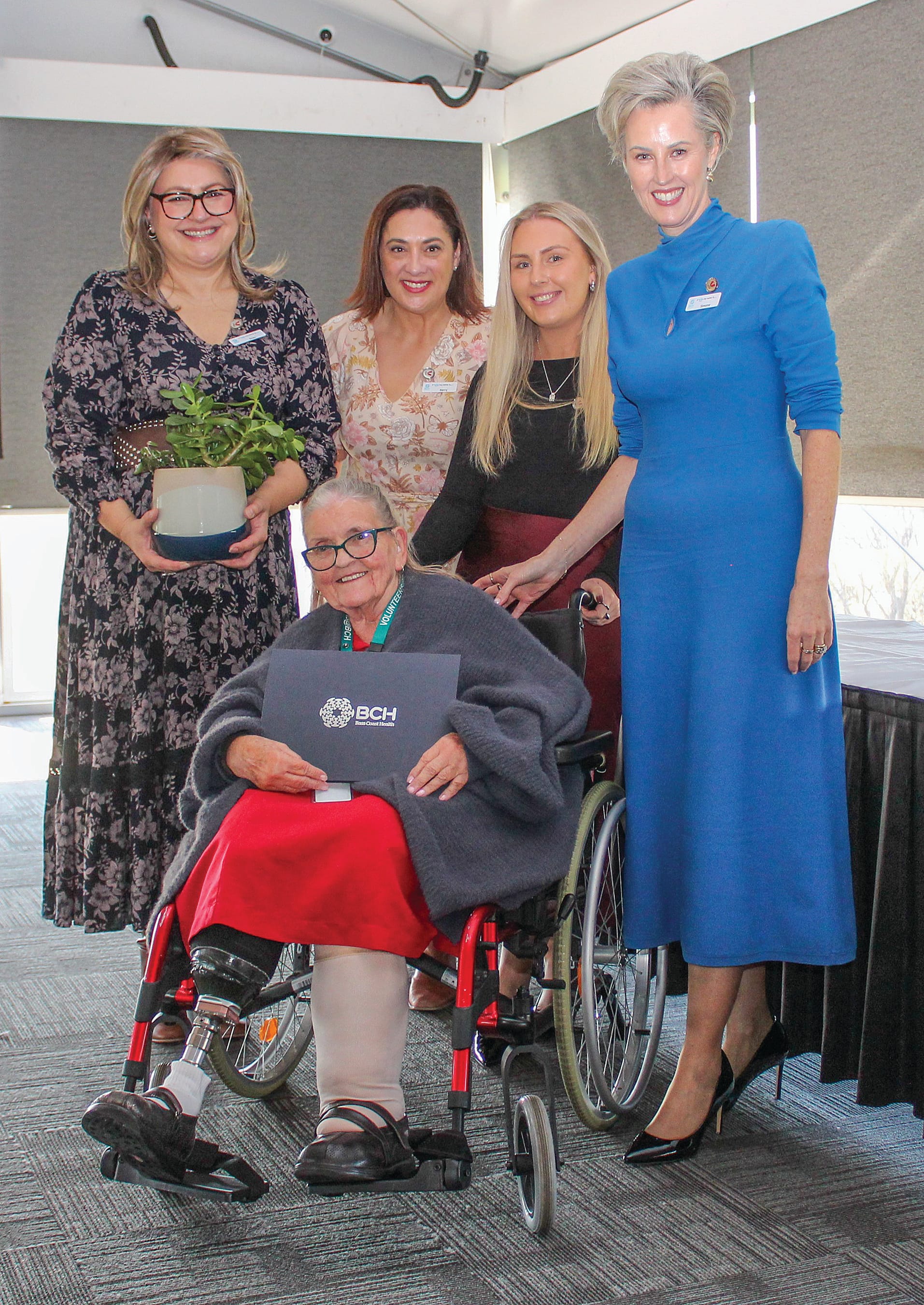 Candy Pile received a 25-year service award. She was formerly a ward visitor and now talks to rehabilitation clients at Armitage House. She’s with Volunteer and Fundraising Coordinator Snezana Colley, Manager Kerry Redmond, Volunteer Transport Officer Shayla Patterson and Interim CEO Simone Alexander.
