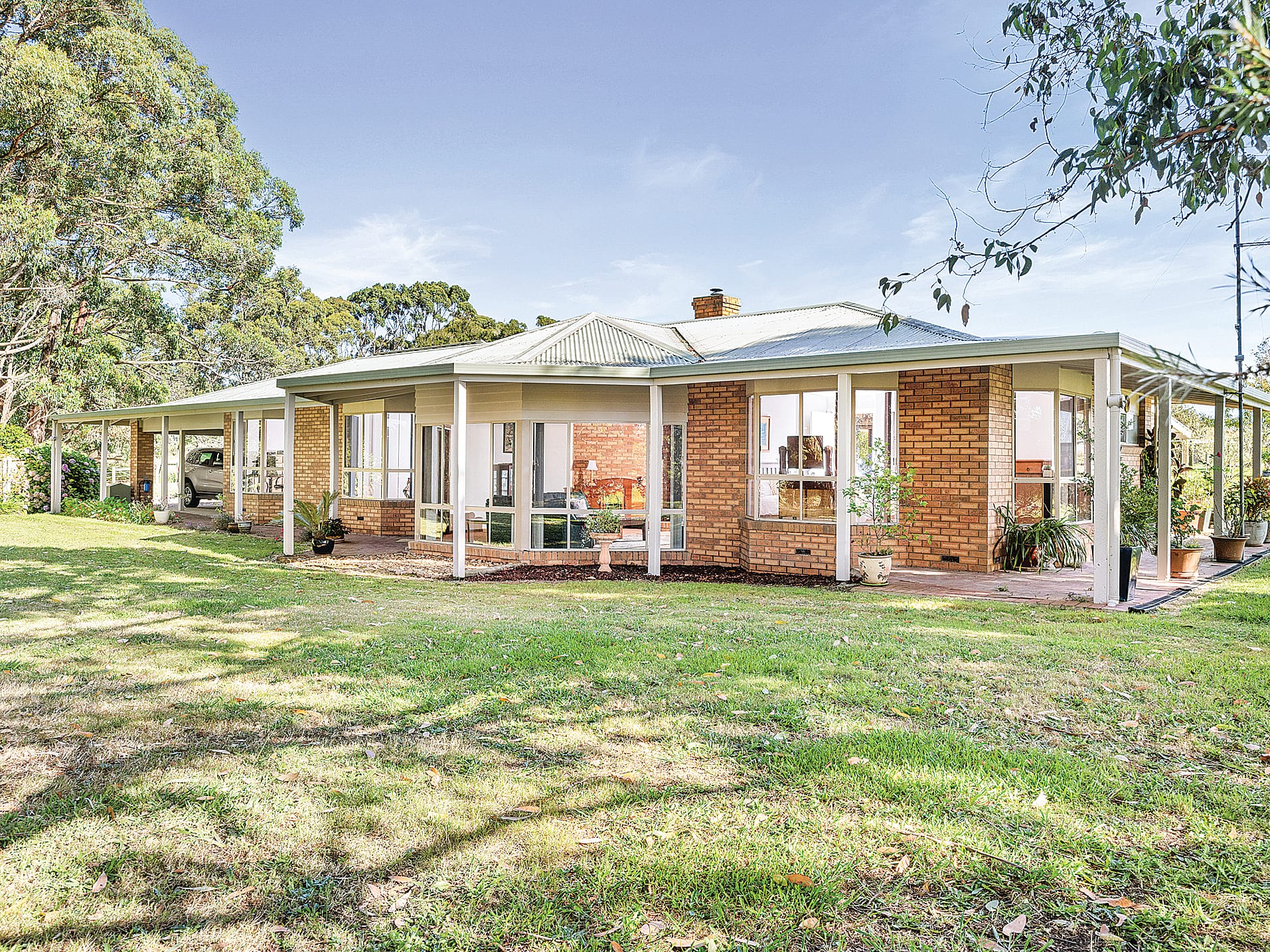 A tranquil lifestyle on 8.35 acres