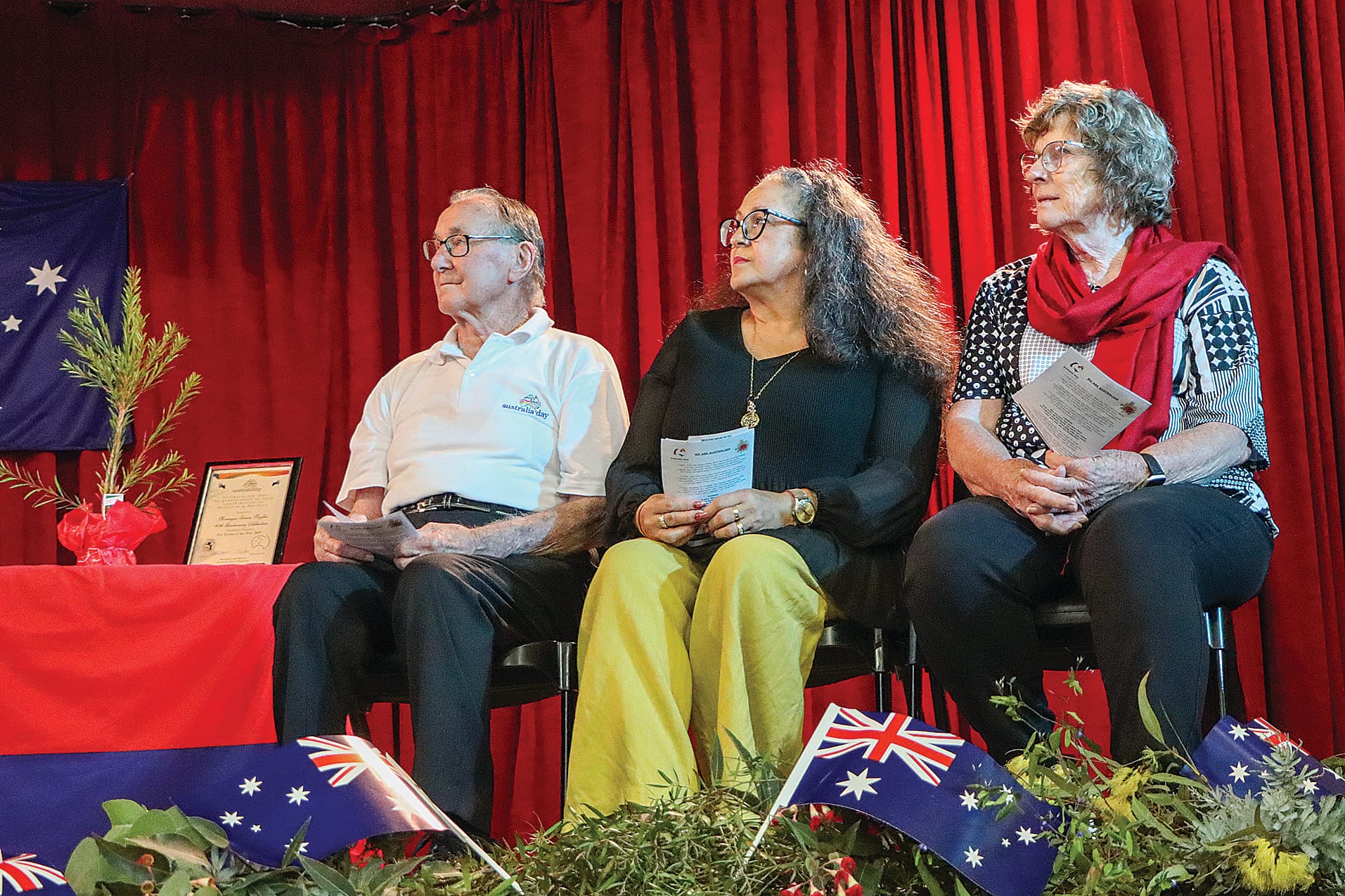 South Gippsland Citizen of the Year Ian Rasmussen with Tarnya Wilson and June Powell who helped put together the Event of the Year marking 40 years of Meeniyan Tavern Nights. A18_0425