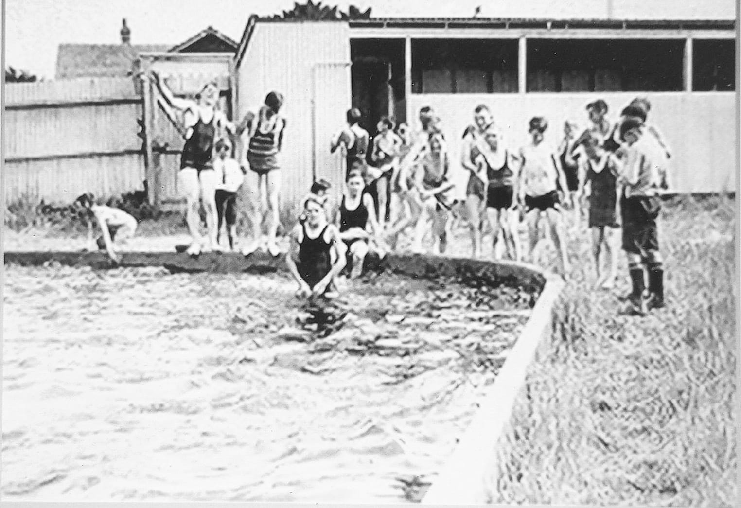 School pool from 100 years ago unearthed