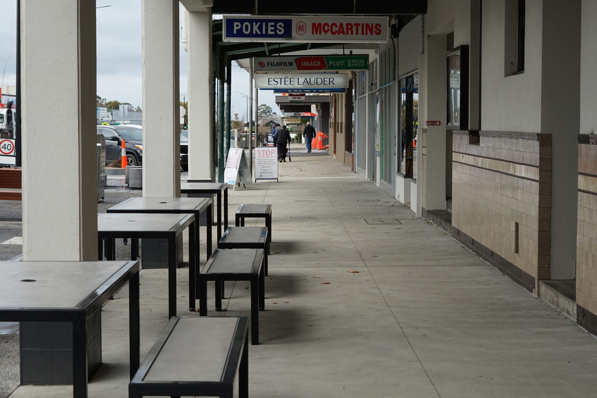 Lockdown hits traders again