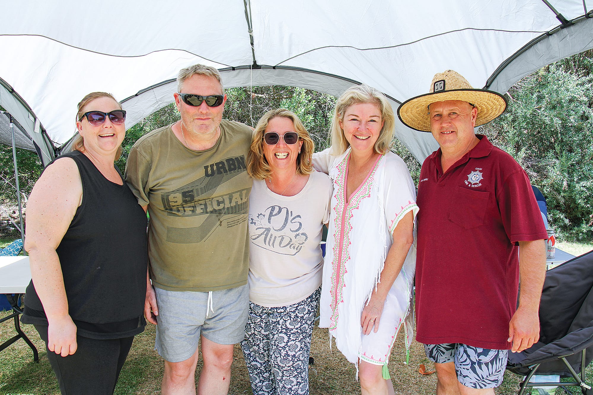 Bec, Mark, Shelley, Rachel and Adam from Newport and Korumburra. B05_0425