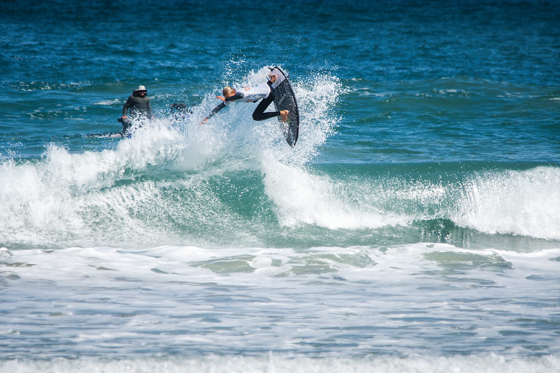 Mitchell surfed a 7.57 and a 7.77 to win his final, on surfing against Darcy Dwyer. Photo Credit: Jacques Kelly / Surfing Victoria