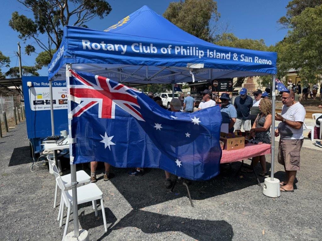 What could be more Australian than a free sausage sizzle cooked up by the members of the Rotary Club of Phillip Island and San Remo at Rhyll on Sunday.