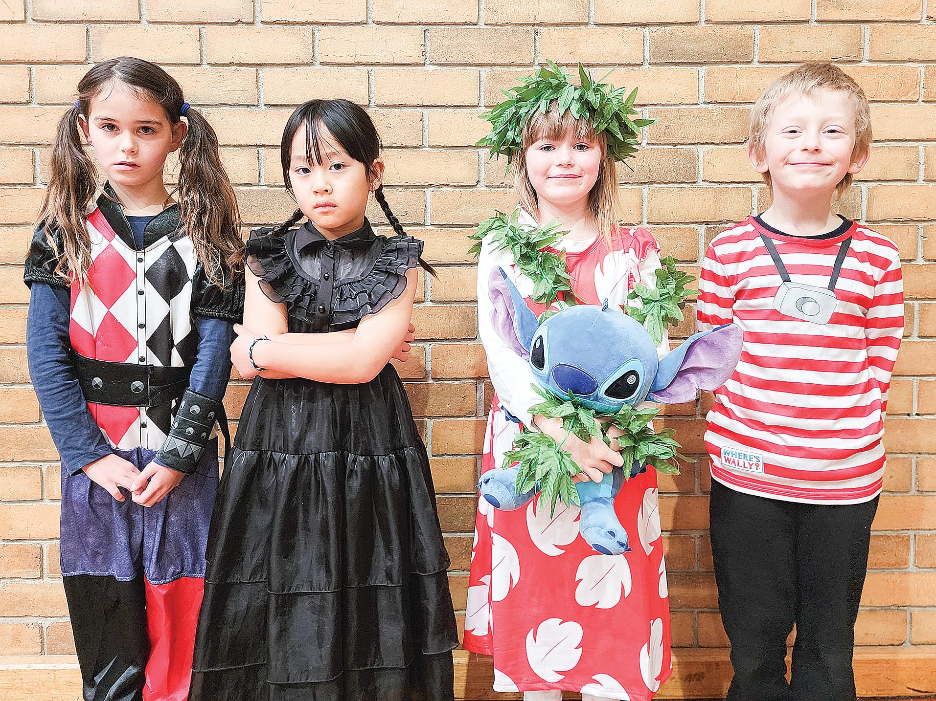 In character were Stella (Harley Quinn), Marymoe (Wednesday Addams), Lily (Lilo) and Torsten (Where’s Wally?) C14_3425