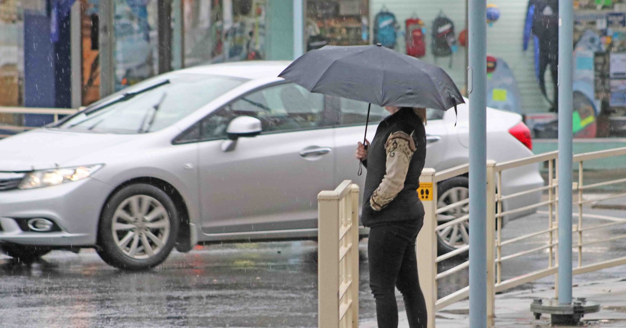 Warning: Watch for fallen trees and Gippsland floods
