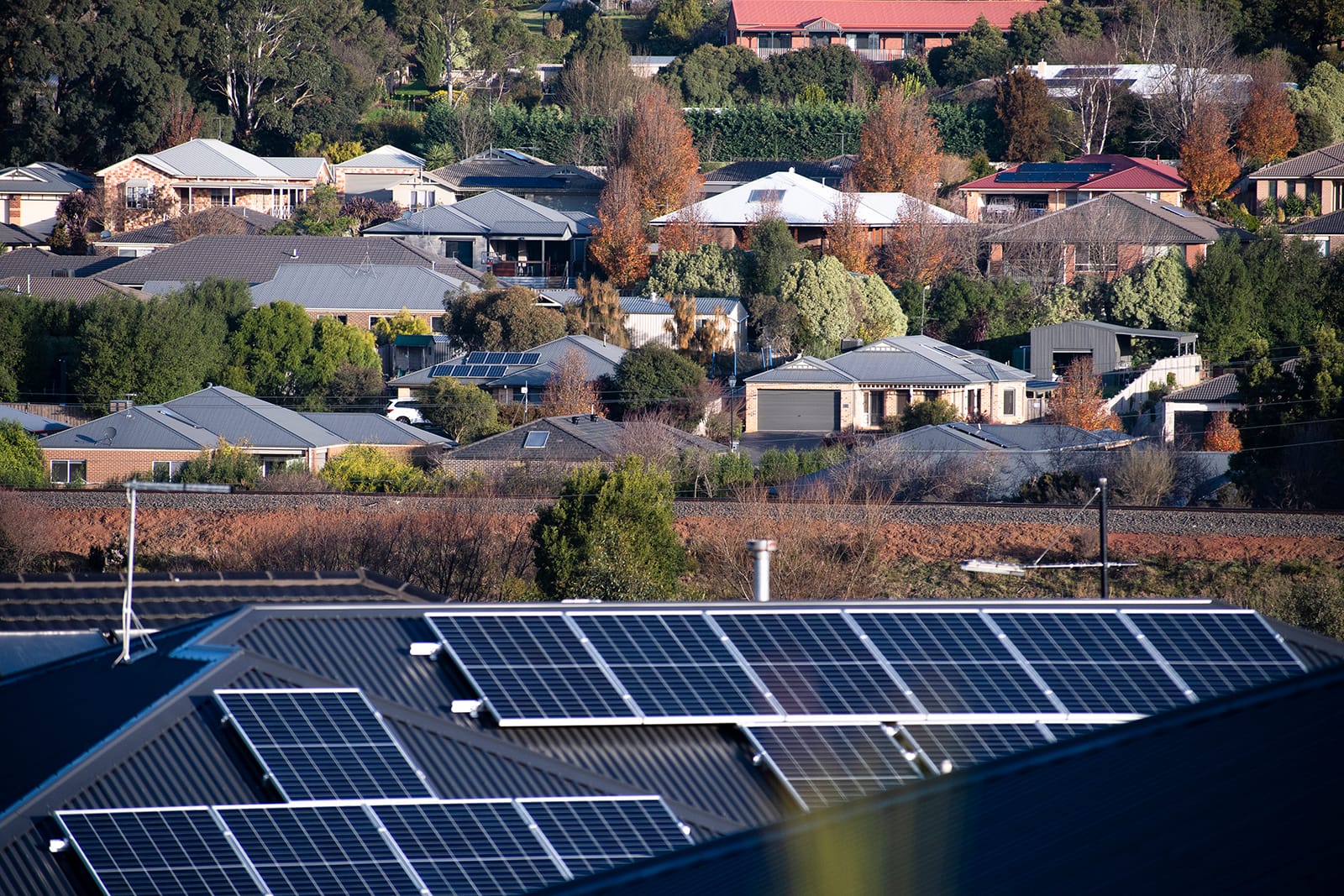 Bass electorate nearly tops power saving bonus claims