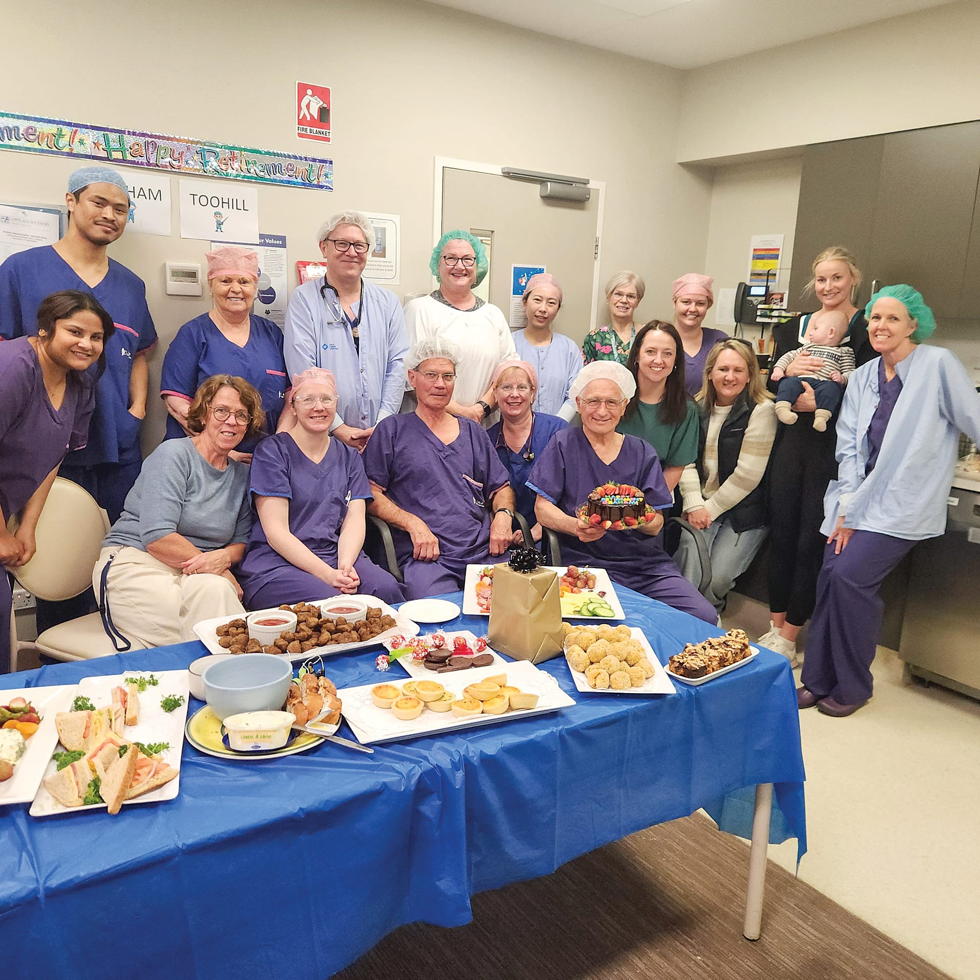 Doctor hangs up his surgical mask after 31 years at Leongatha Hospital