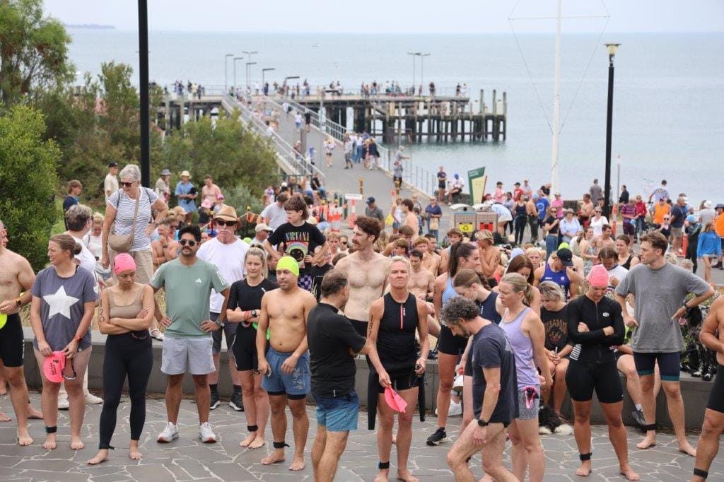 A field of almost 300 athletes lined up for the briefing before the big race.