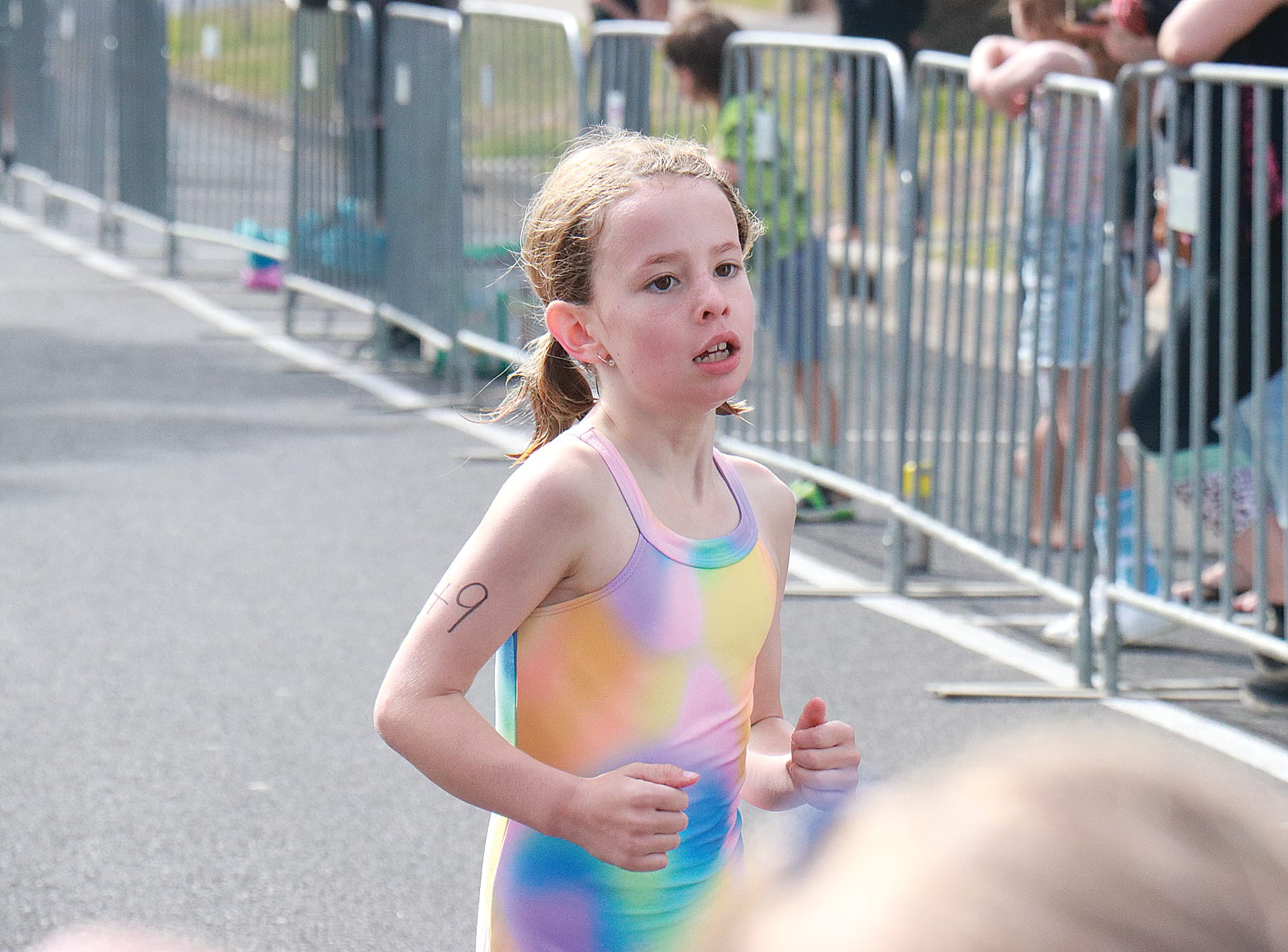 Frankie Heyes ran through in second place for the Under 7’s Penguin Dash. Z30_1024 