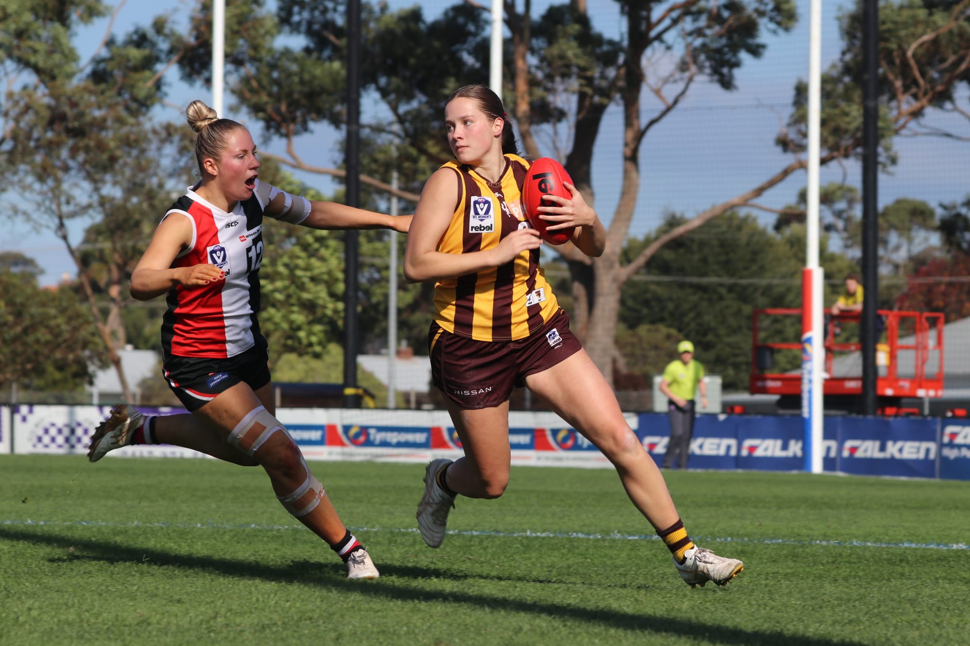 VFLW Hawks Annabelle Embelton with possession against Saints. 
