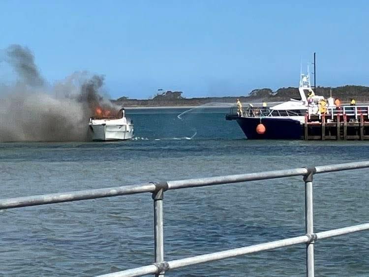 Port Welshpool boat fire, Wednesday, January 22. Photos supplied.