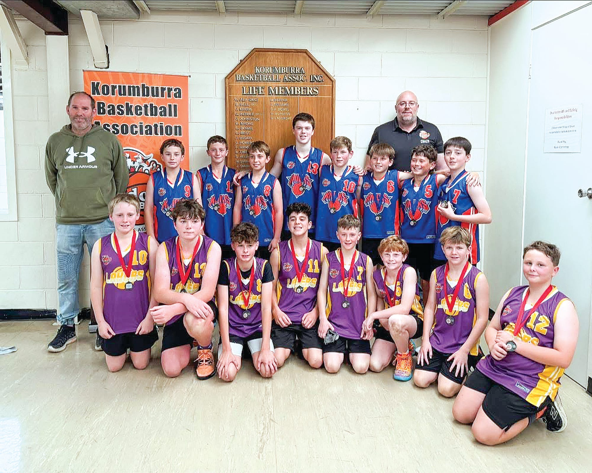 Knicks enjoyed a grand final win in the U14 boys over Lakers.