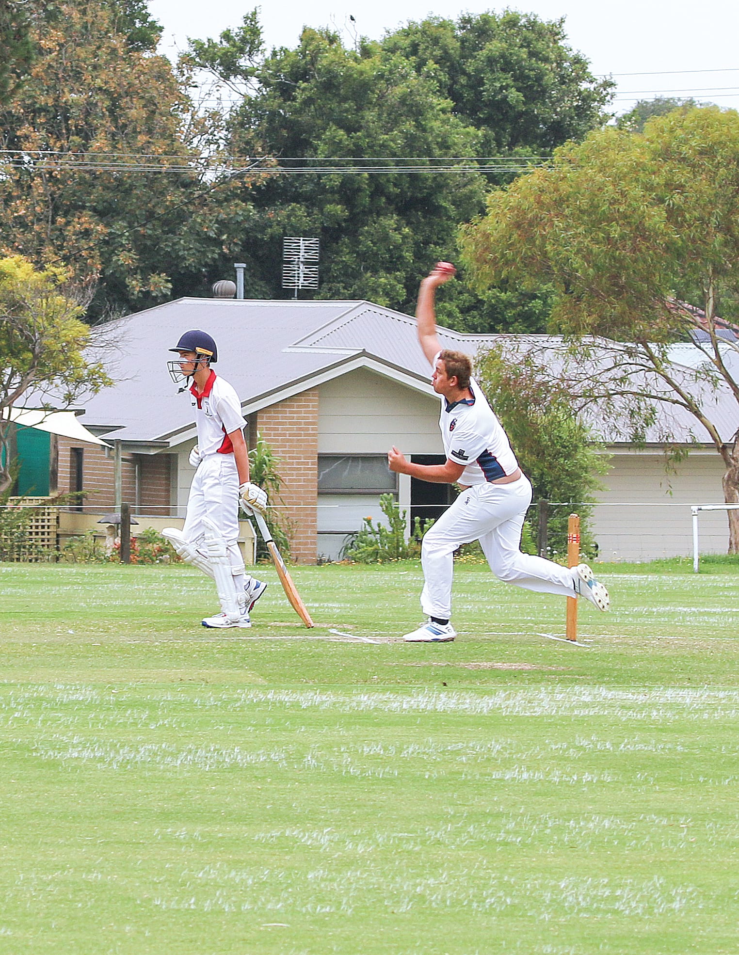 Meeniyan’s Zac Bright bowling it up to Glen Alvie in Leongatha & District Cricket GradeA2 B32_0625