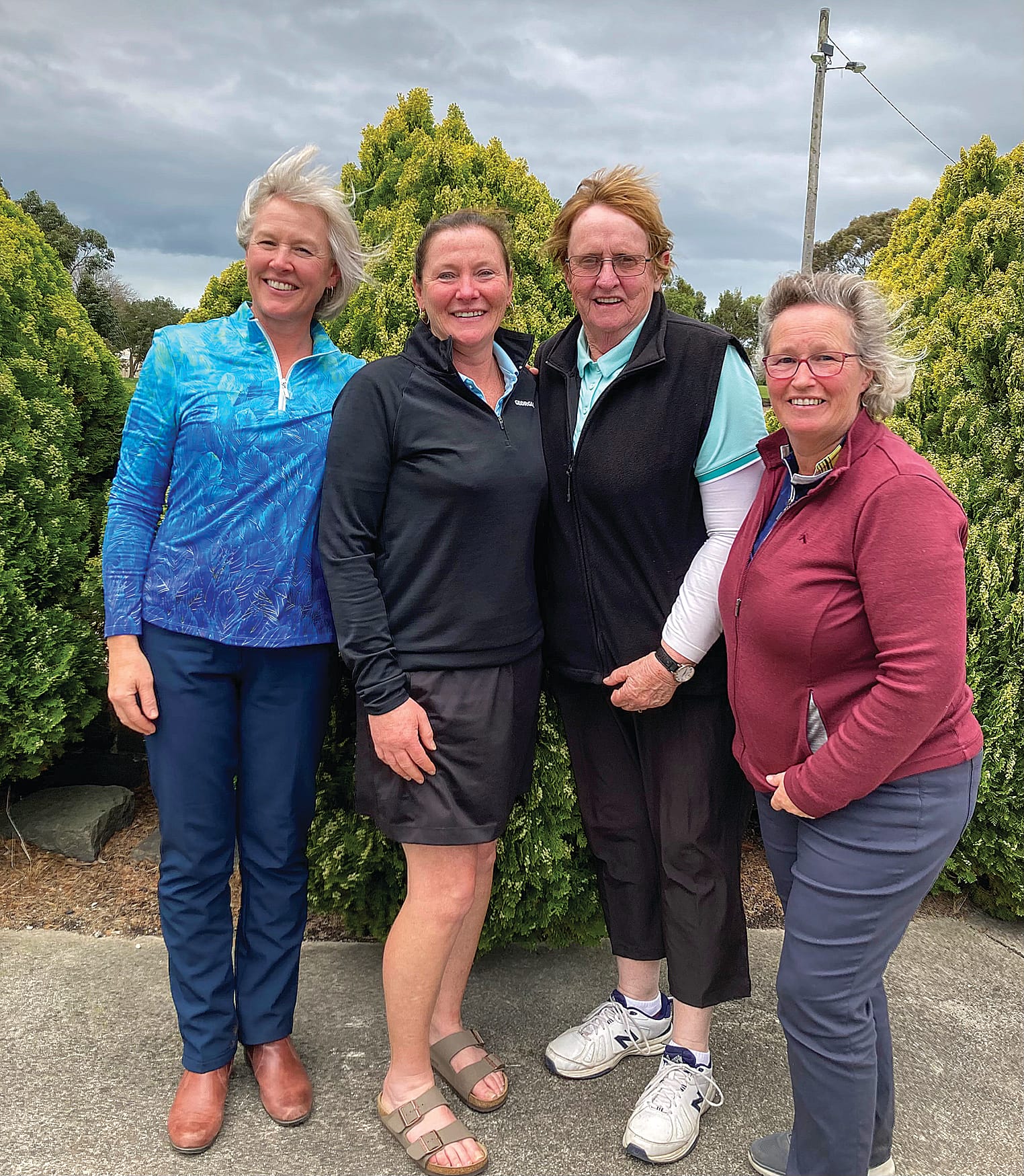 Ladies’ winners Tanya Thorson, Andrea Thorson, Irene Holm, and Susan Straw. 