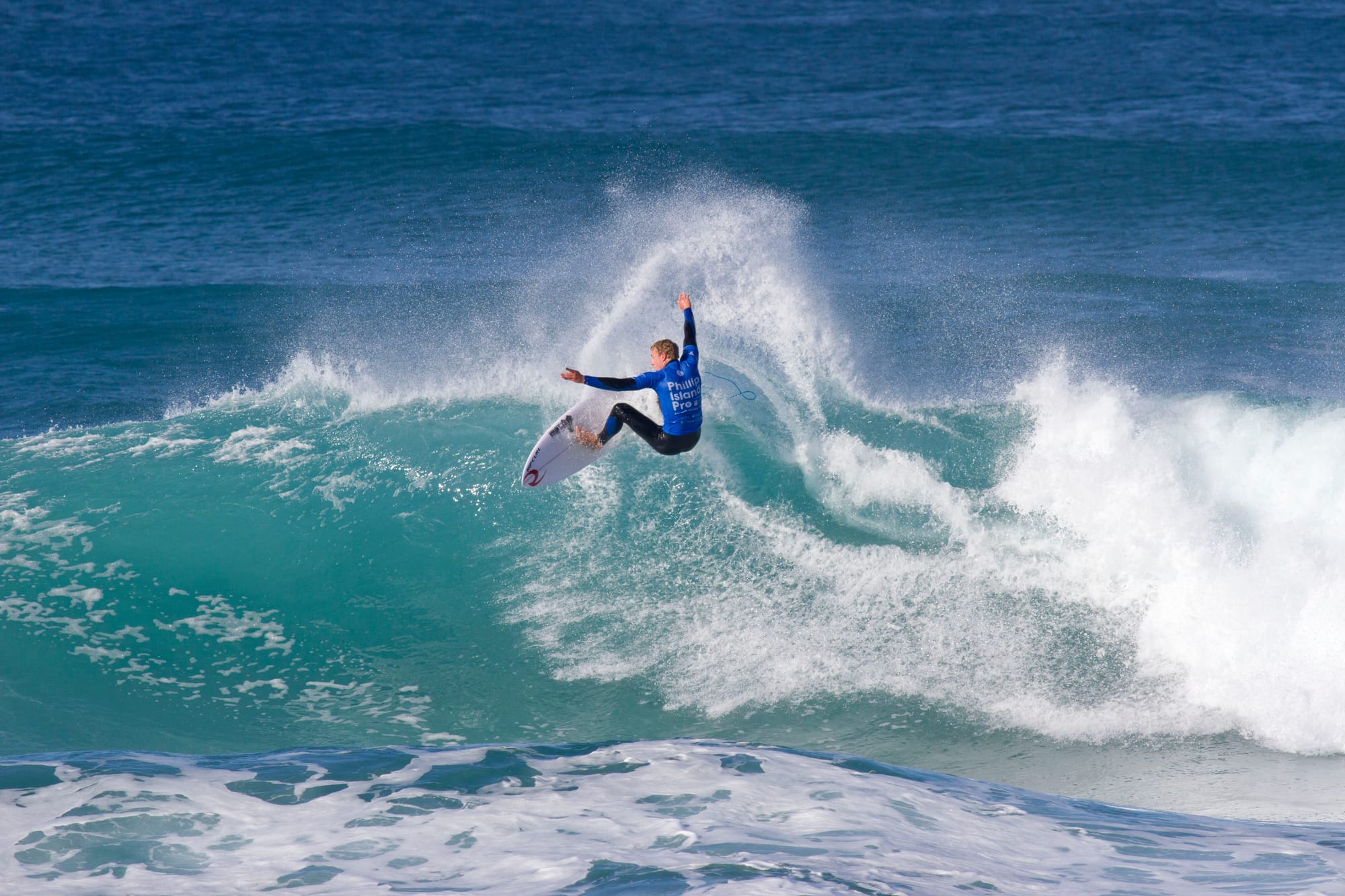 Phillip Island Pro QS 3000 and Pro Junior kicks off at Smiths Beach