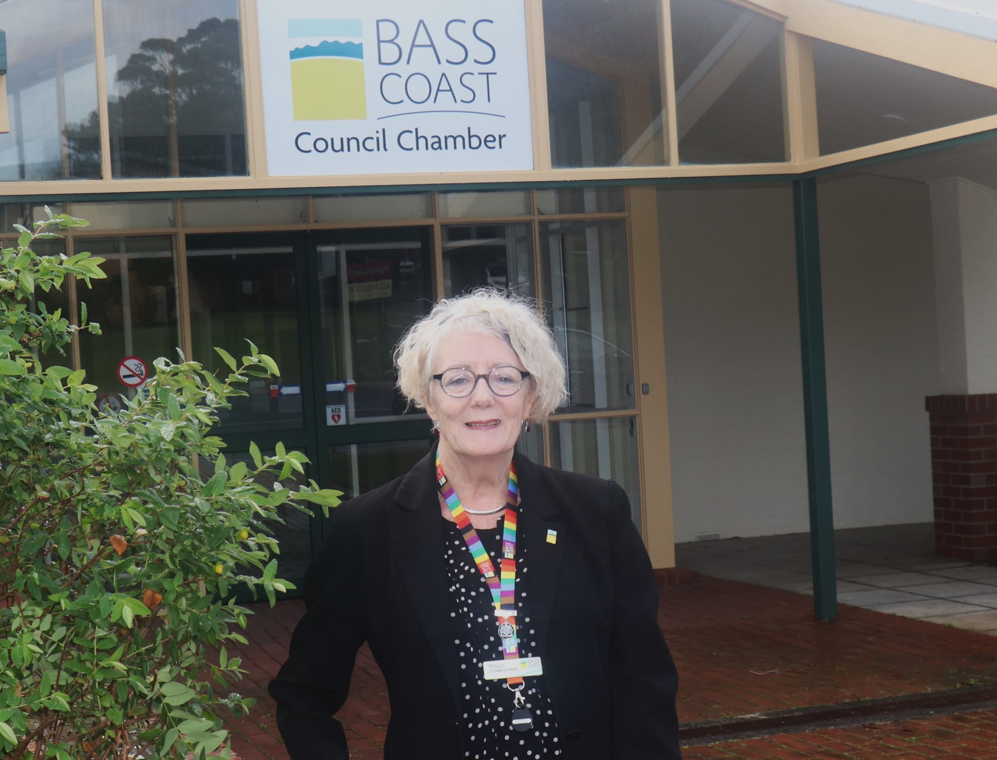 Mayor Le Serve announces retirement