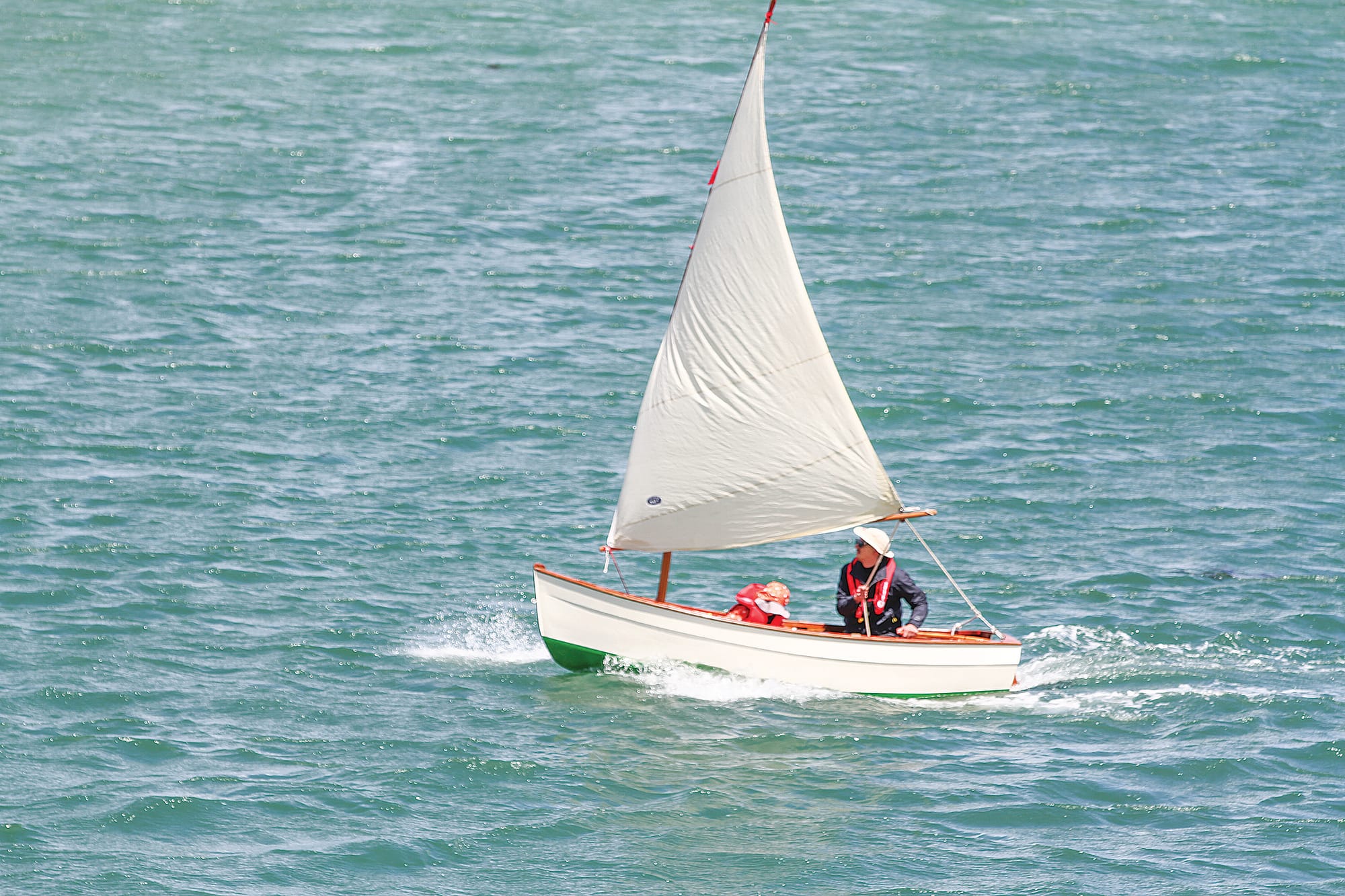 Skipper David Juers sailing a Heron in the Inverloch Classic Regatta B65_0725

