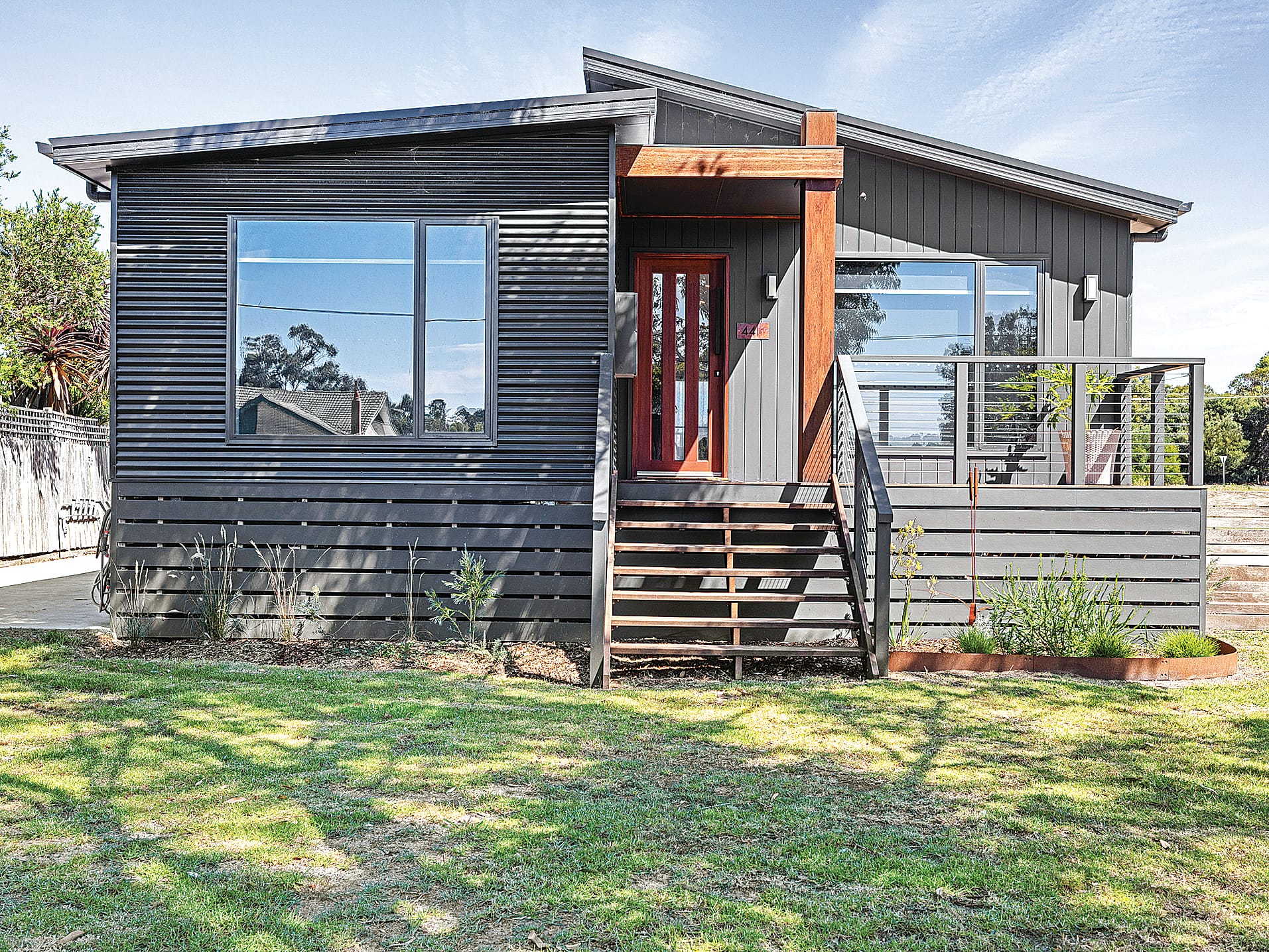 Modern low maintenance escape with magnificent views