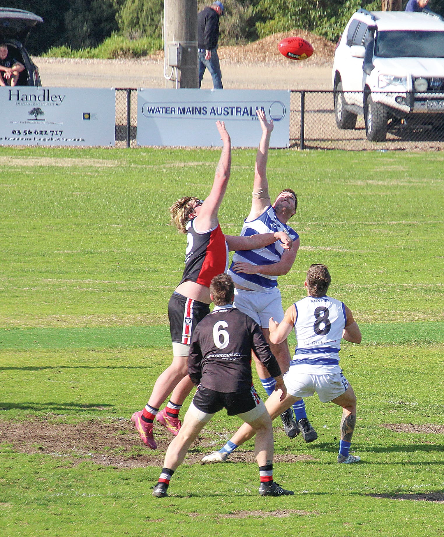 Dante Pi Pietro contest the ruck on Saturday against Neerim South