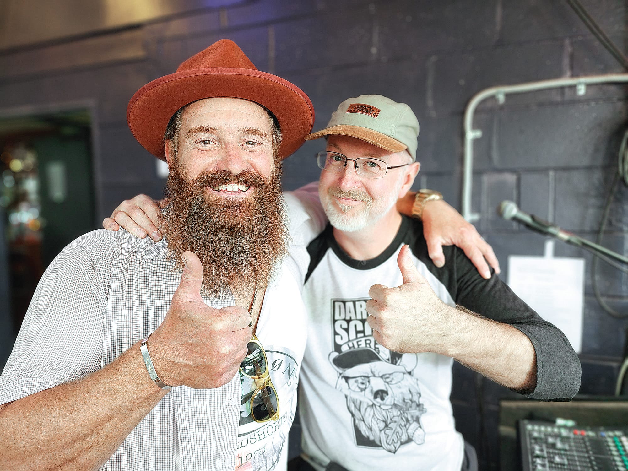 Sand Brothers’ Glen catches up with sound technician Rick ahead of Join the Welcome