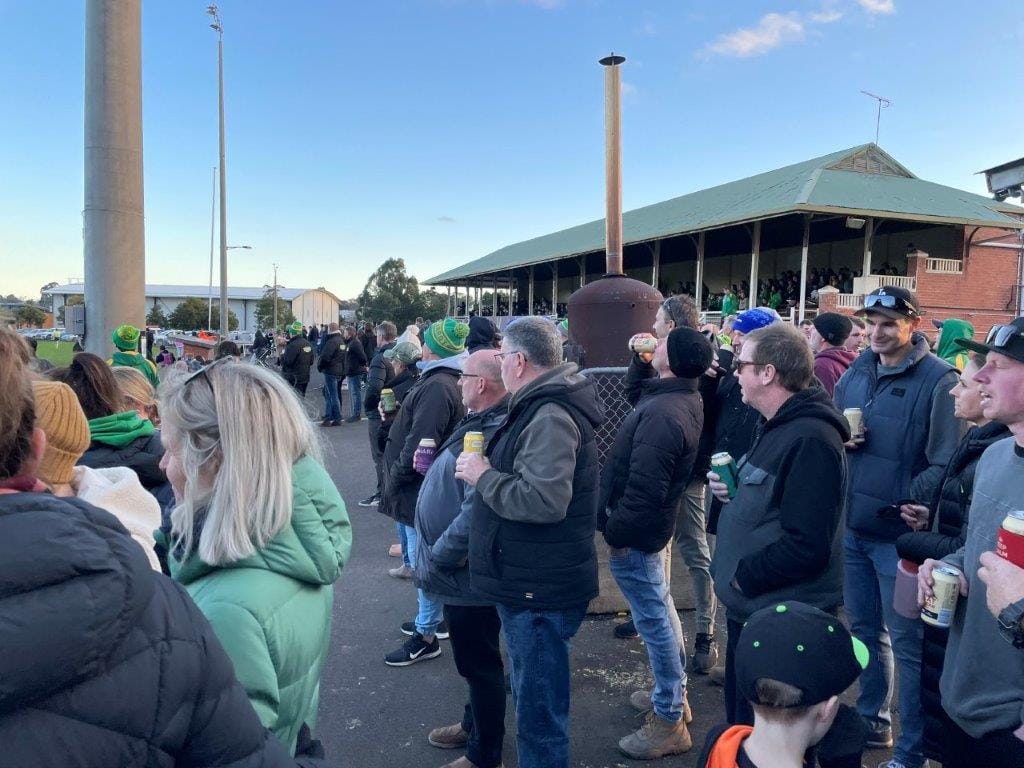 With the mercury dipping below 10 degrees at the Leongatha footy on Saturday, a place in front of the raging fire was at a premium for supporters.