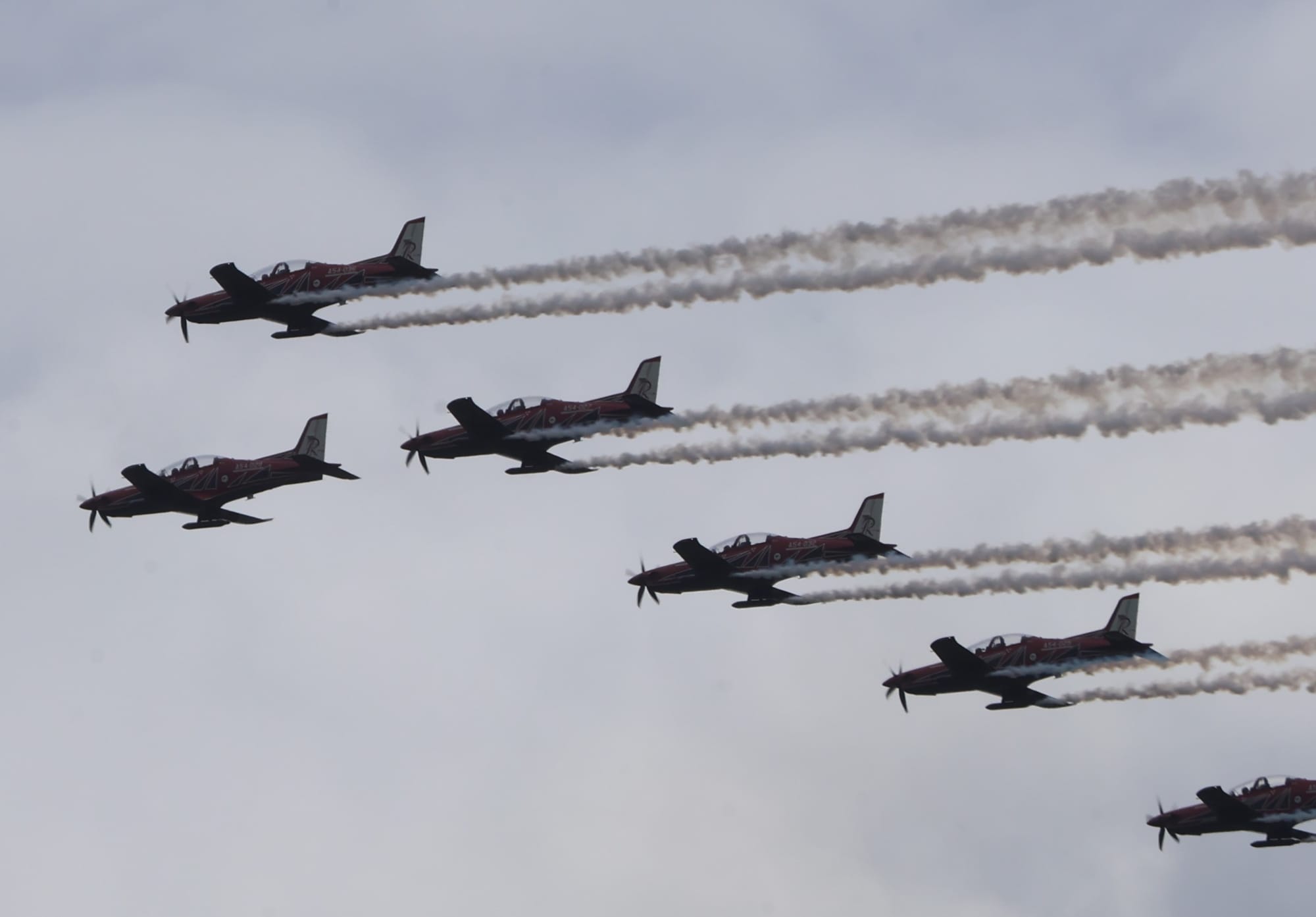 Aerial thrills as roulettes rock and roll high above Korumburra