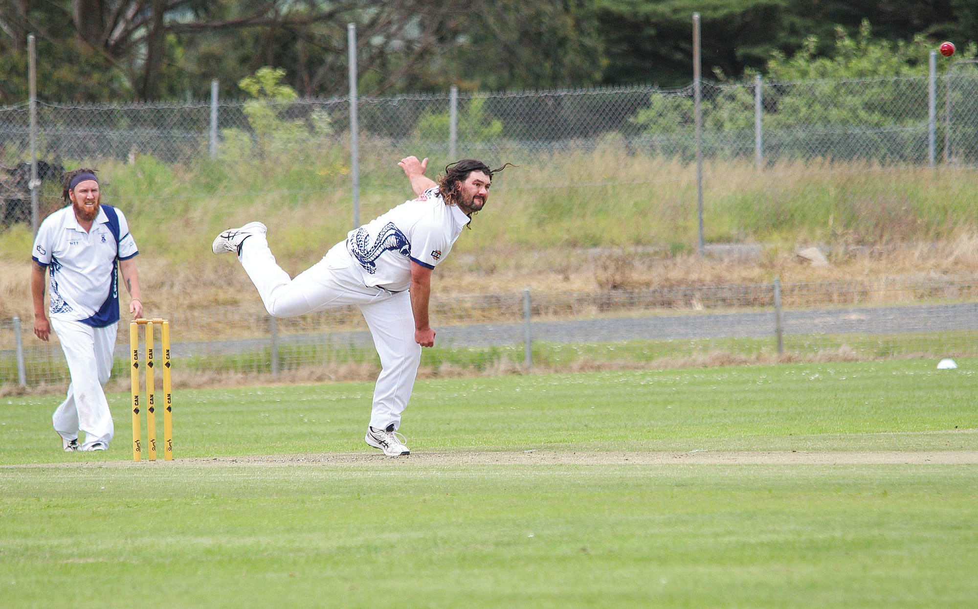 Mitchell Young sends one down in his Korumburra’s draw with Glen Alvie. B25_4822