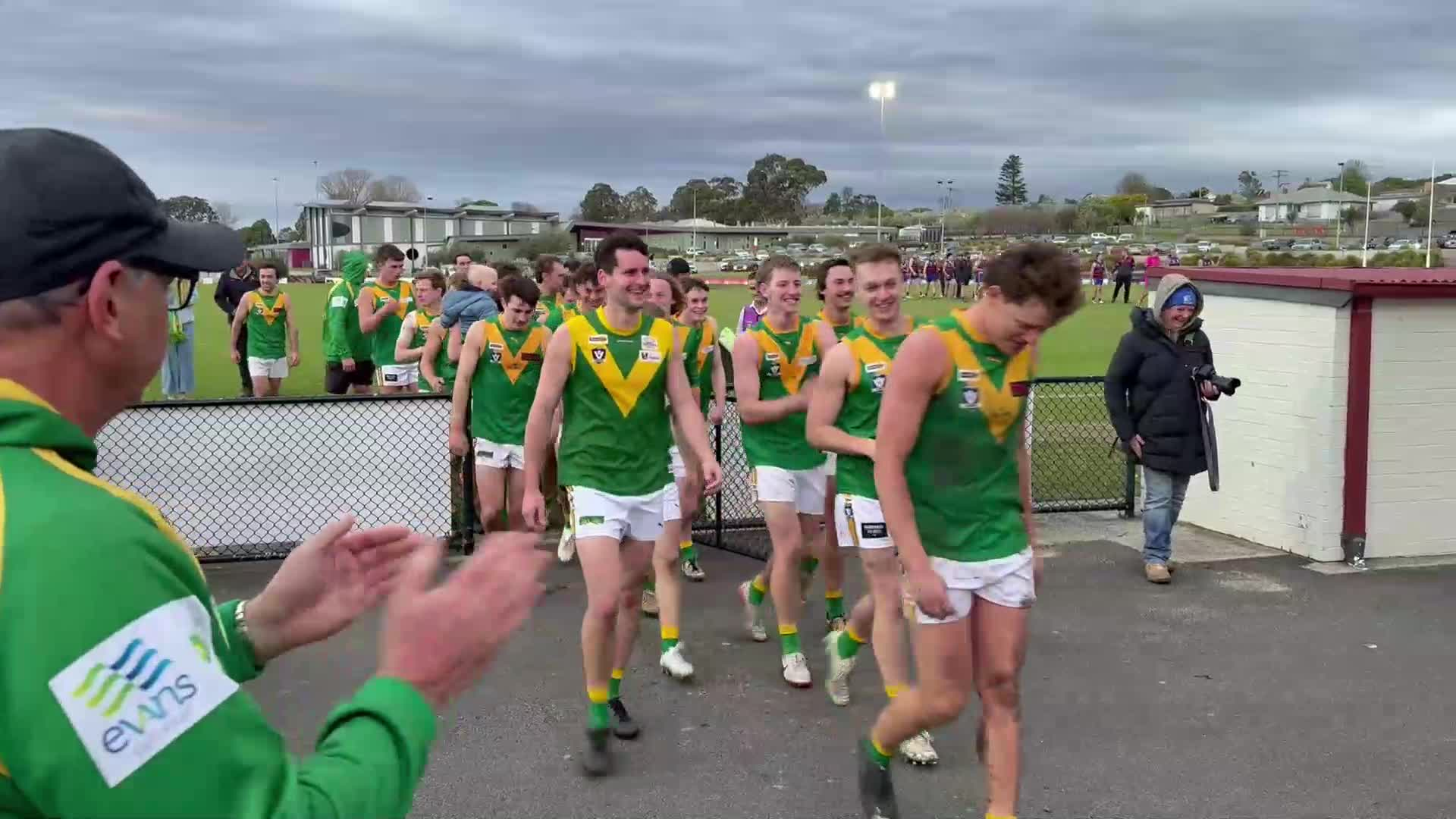 Youthful Parrots claim memorable victory at Moe on Saturday