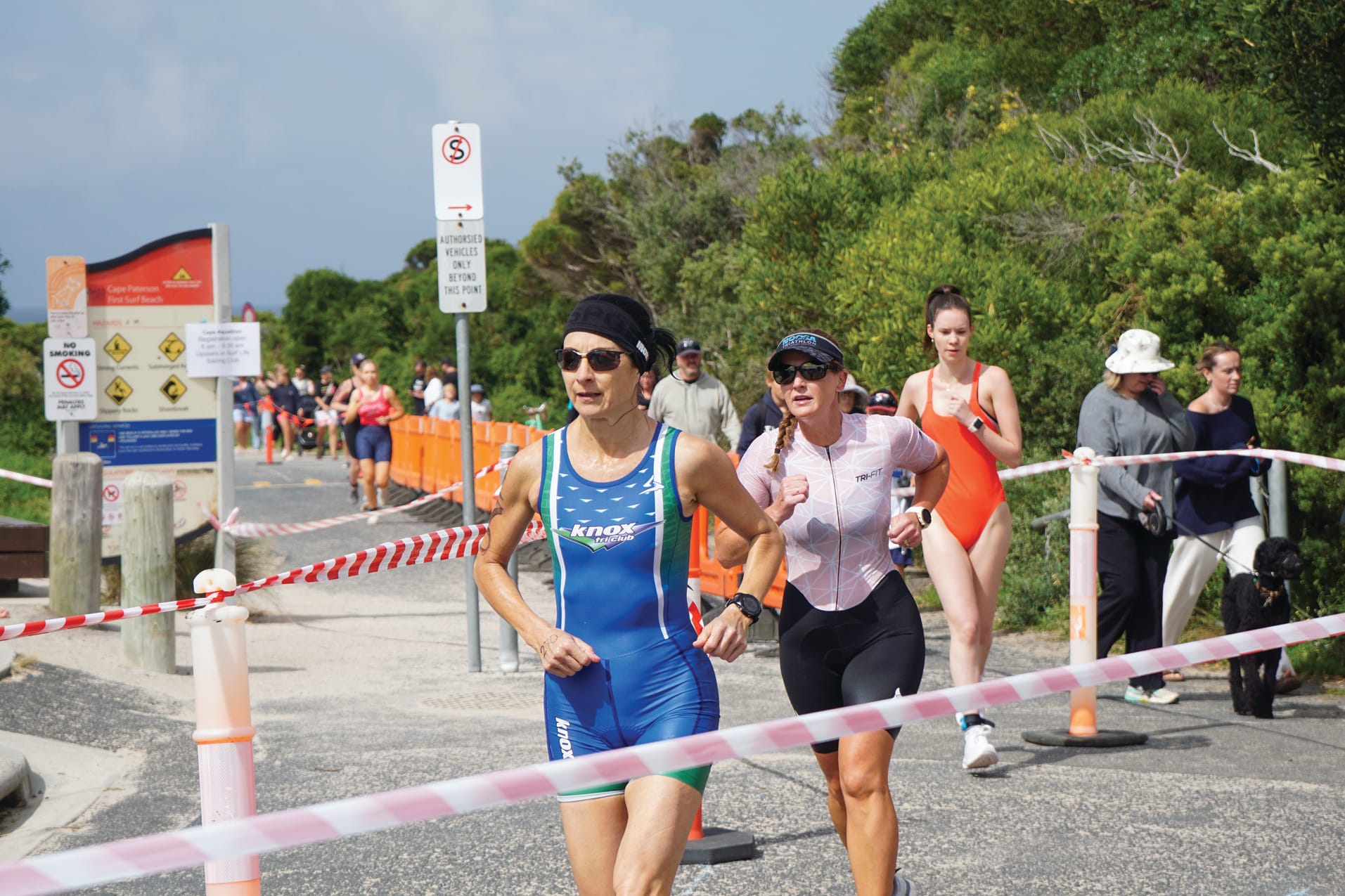 Competitors during the 4.4km run of the aquathon. Ns33_0424