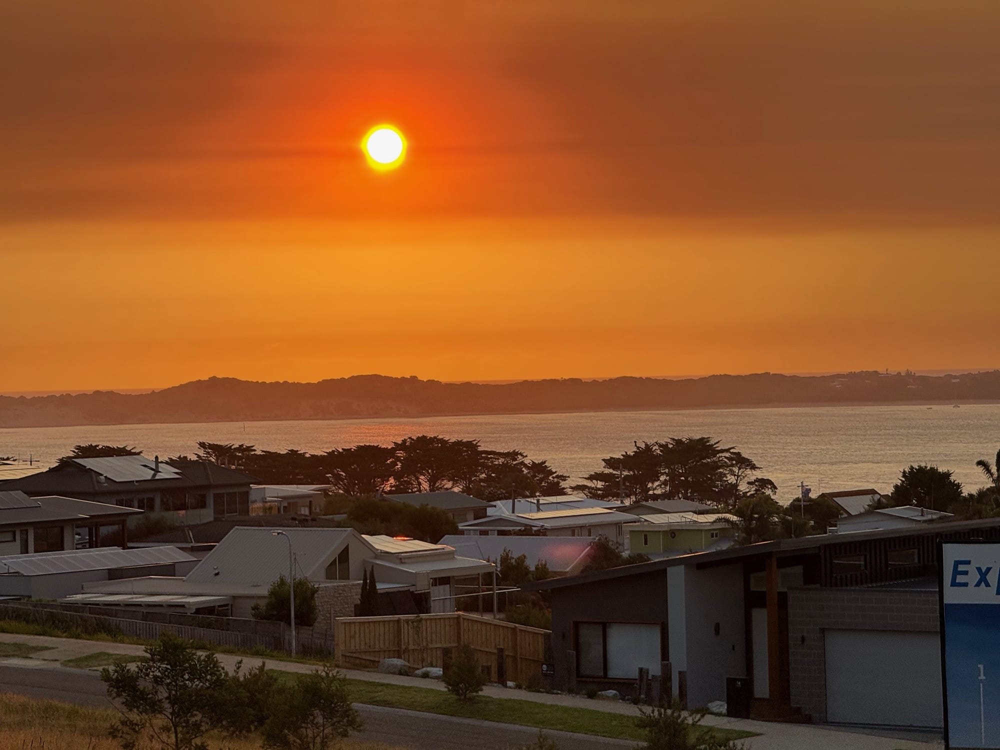 UPDATE 8.45pm: The Gurdies fire downgraded to 'watch and act'