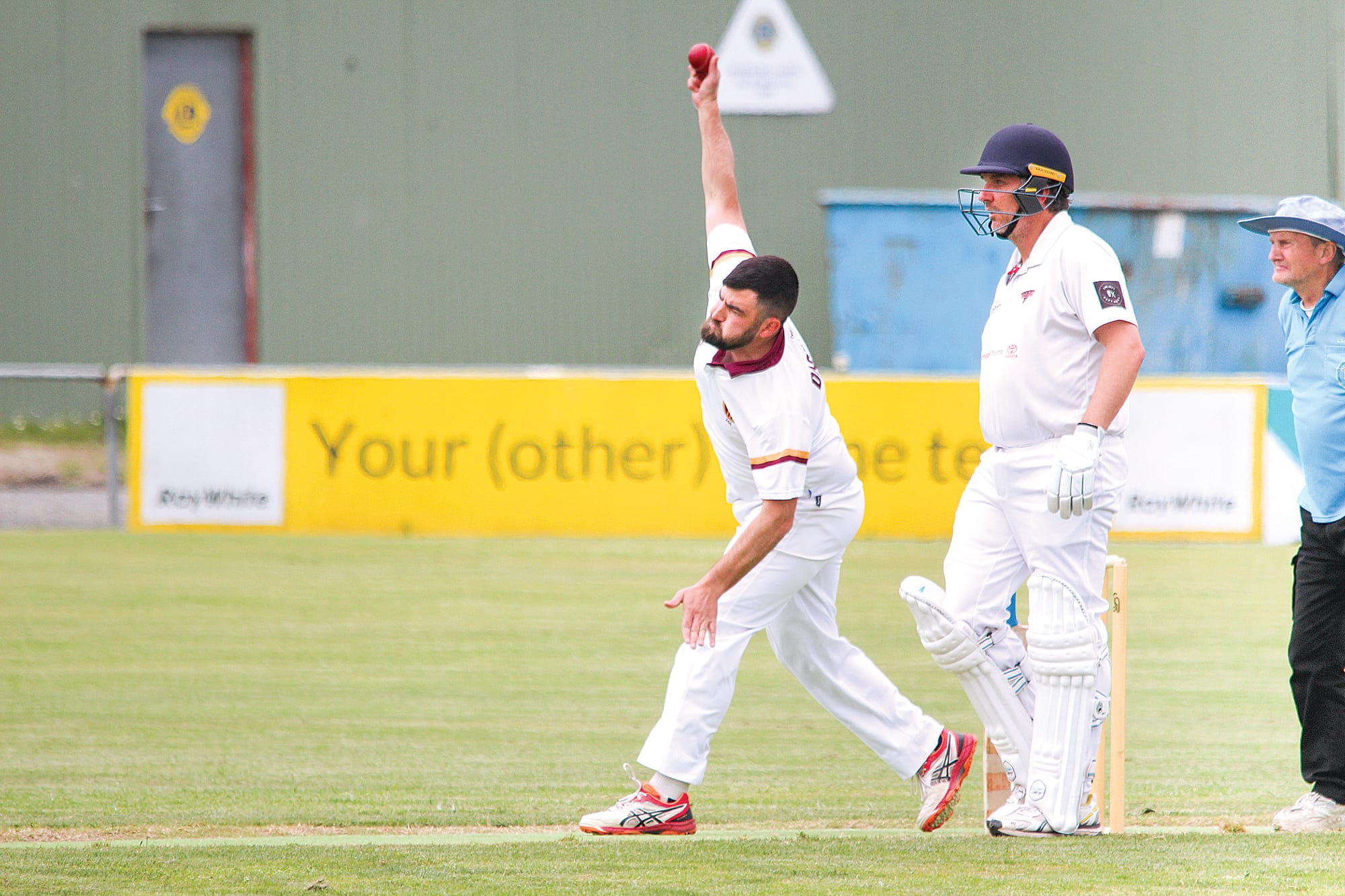 Stingrays dominate behind Dennerley’s 98