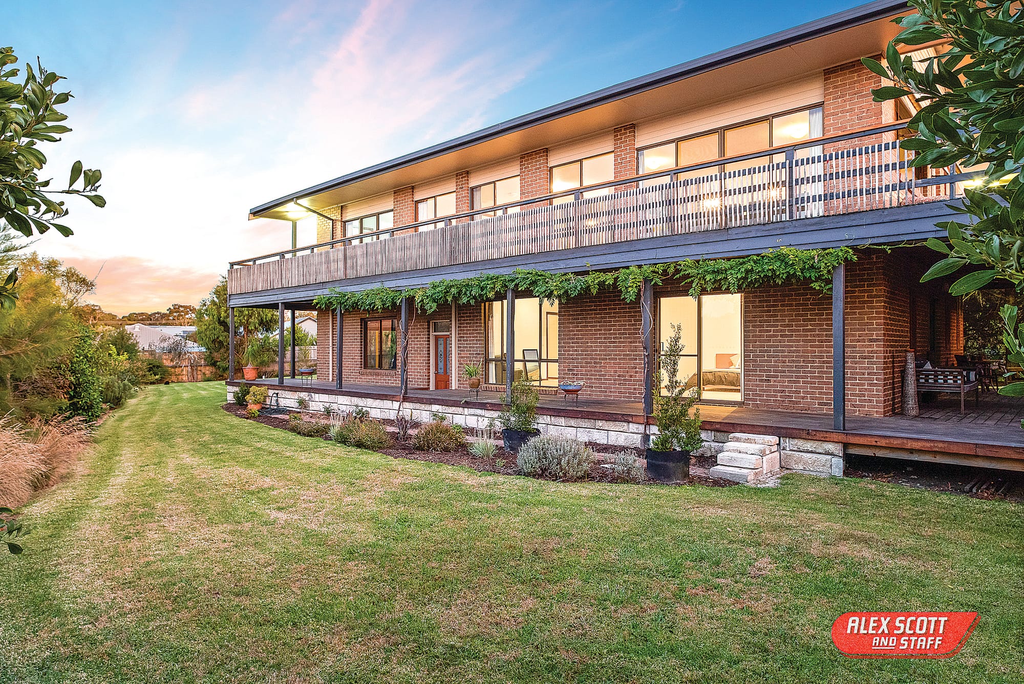 Beautiful home including your own private mooring buoy