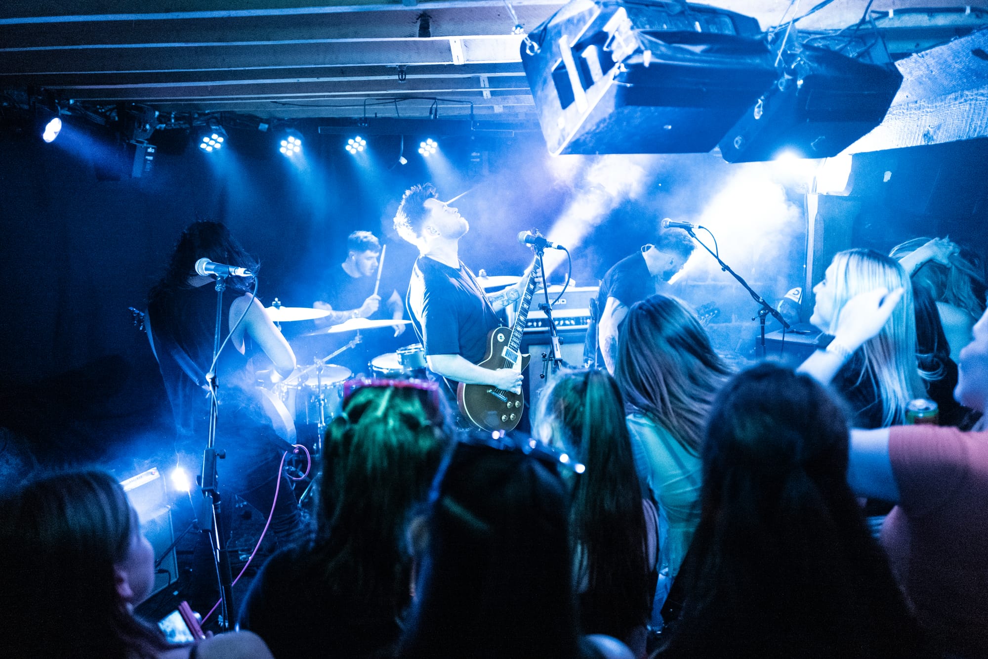 Reece Mastin performs at Inverloch Sunday Sessions supporting Veterans