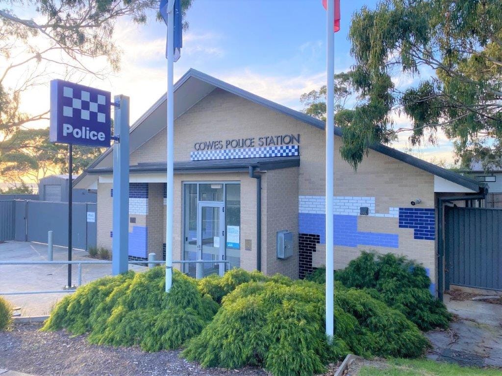 Police investigate fatal crash in Cowes