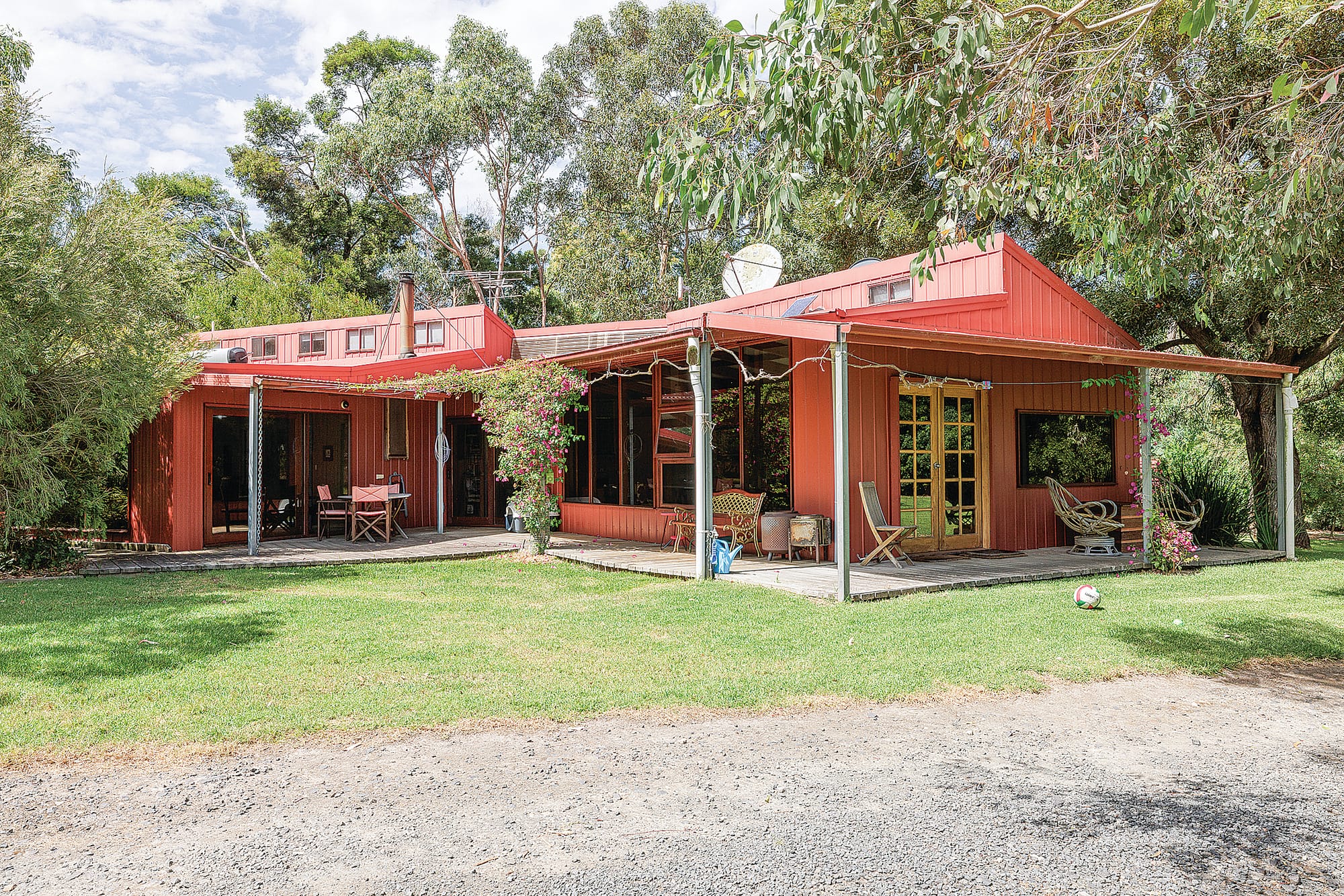 Off grid, country living