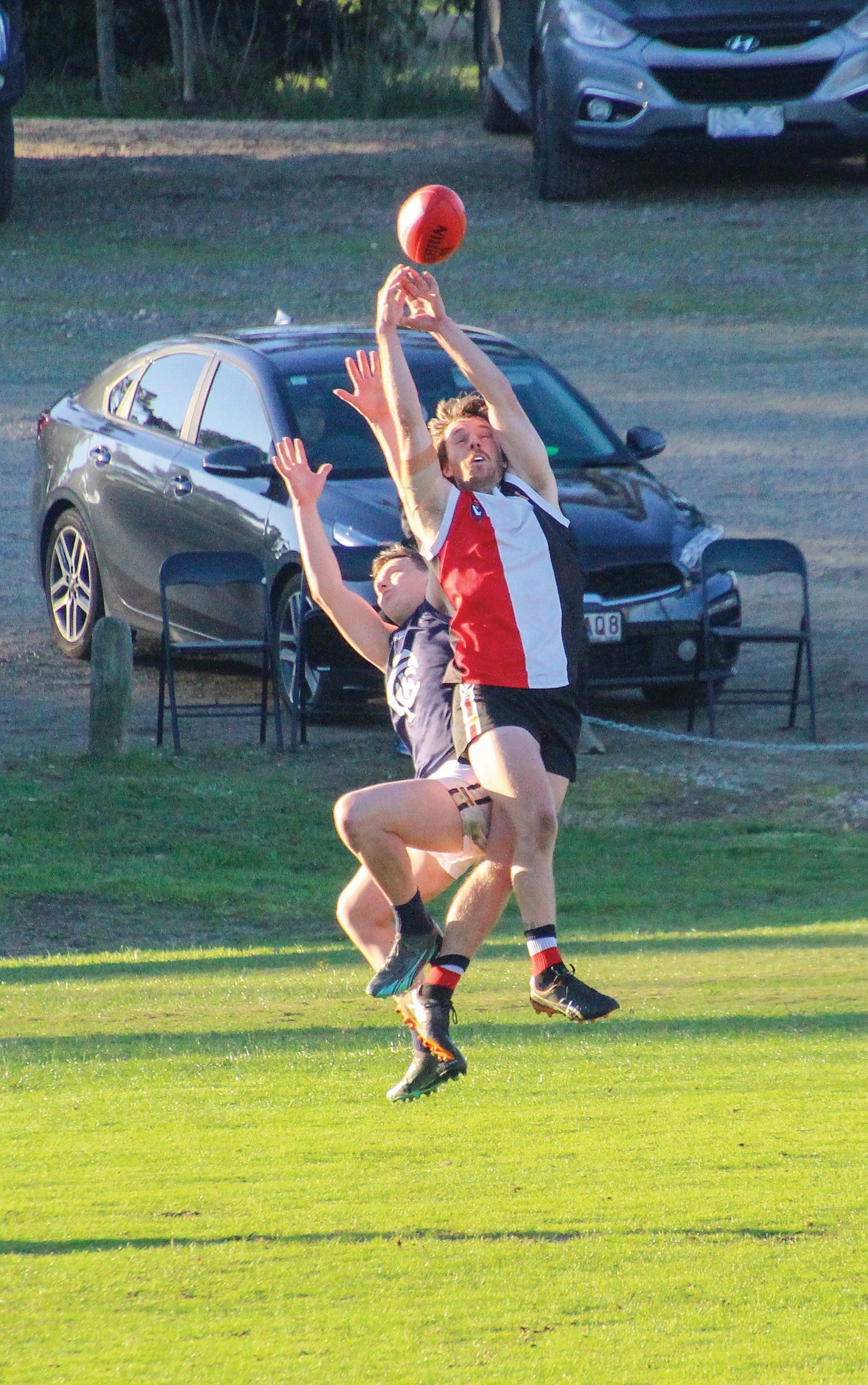 Jessie Heylen takes the mark.