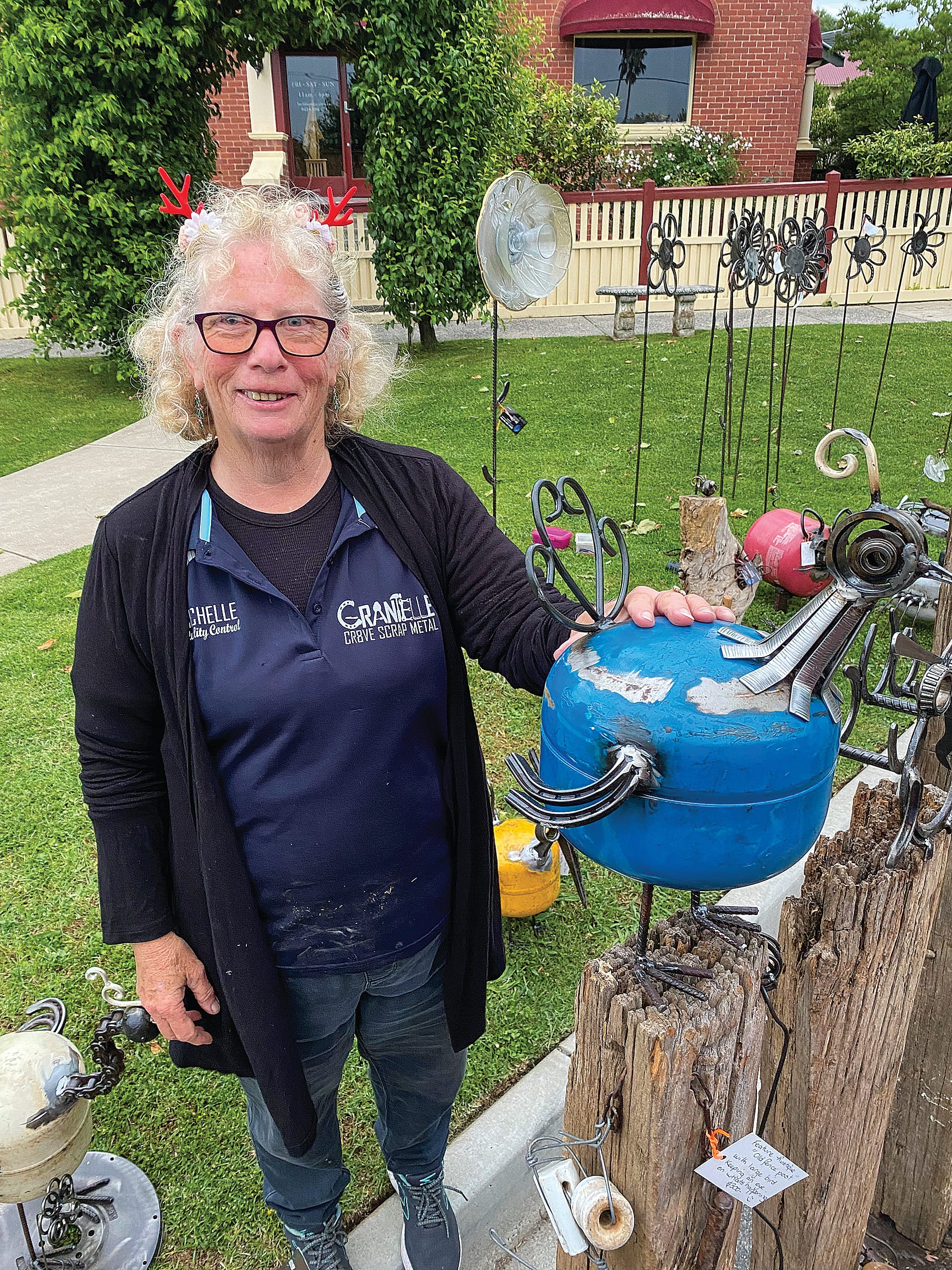 Michelle and Grant Johnston are Grantelle Grove metal sculptures of Nyora. What started out as a hobby 11 years ago has taken over their lives with a huge array of curious artworks created from just about anything.