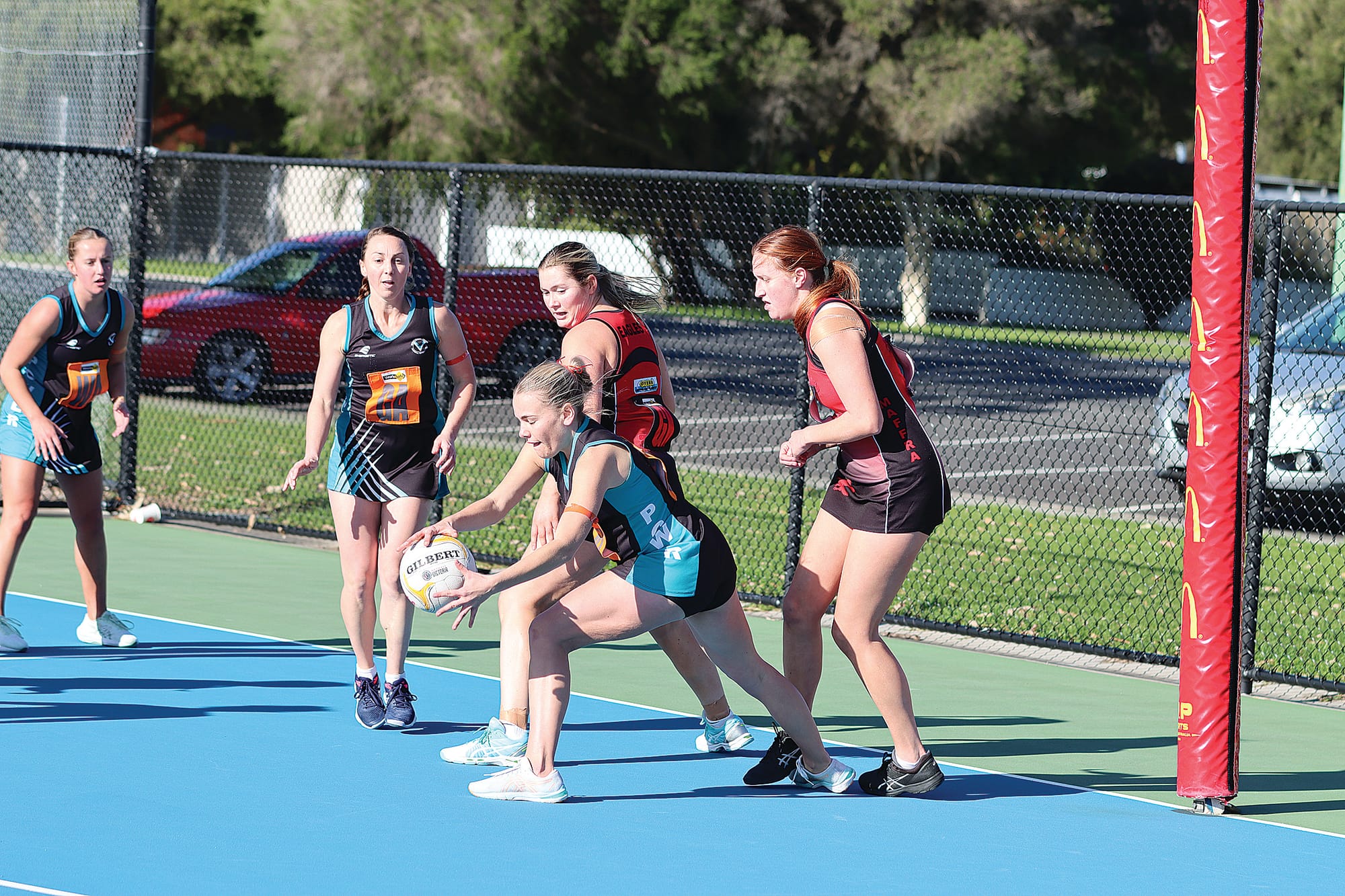 Libby Hutchinson takes possession for Wonthaggi during its B Grade clash with Maffra. A34_2523