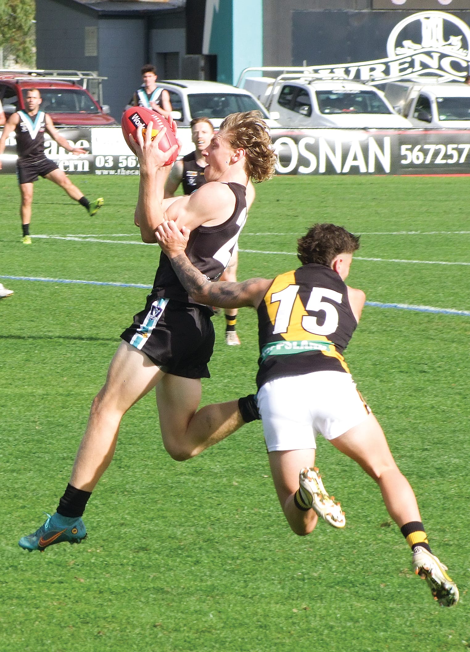 Wonthaggi Power’s Isaac Chugg constantly inserted himself into the play, taking this nice mark on the run during the second quarter. (Photo courtesy of Paul Landells).