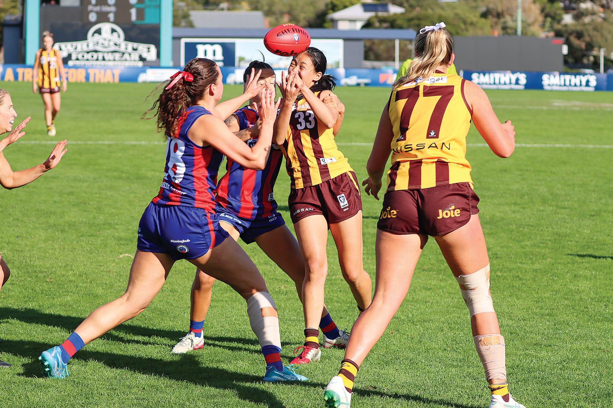 Port Melbourne and Box Hill battle for possession during the VFLW match in Wonthaggi won by the Hawks. A42_1725